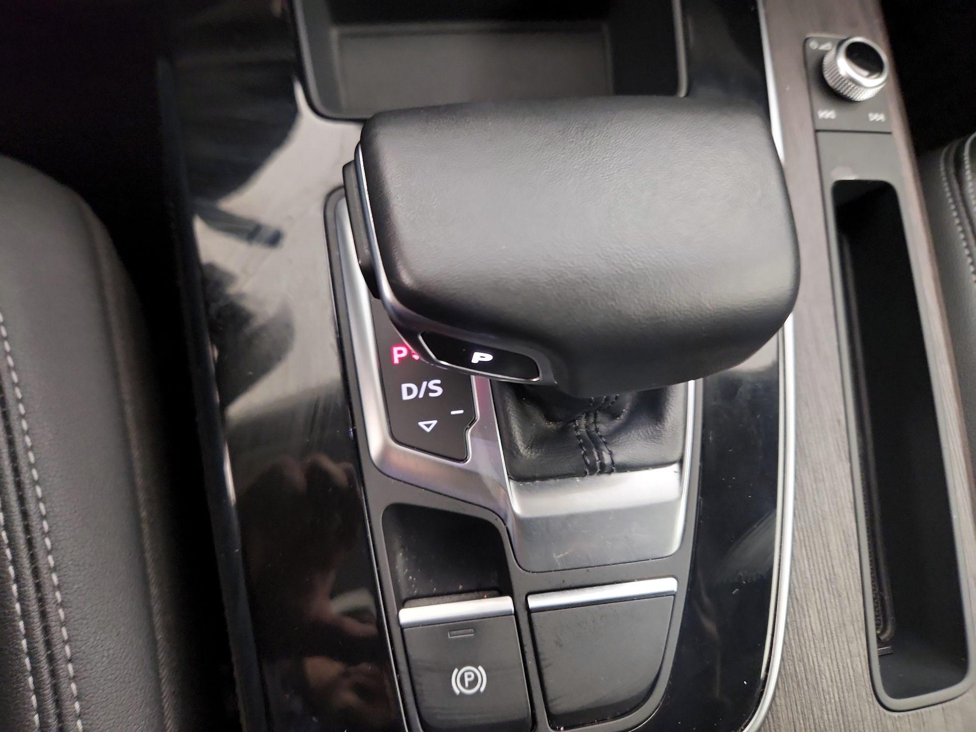 Thumbnail: 2023 Audi Q5 - 18