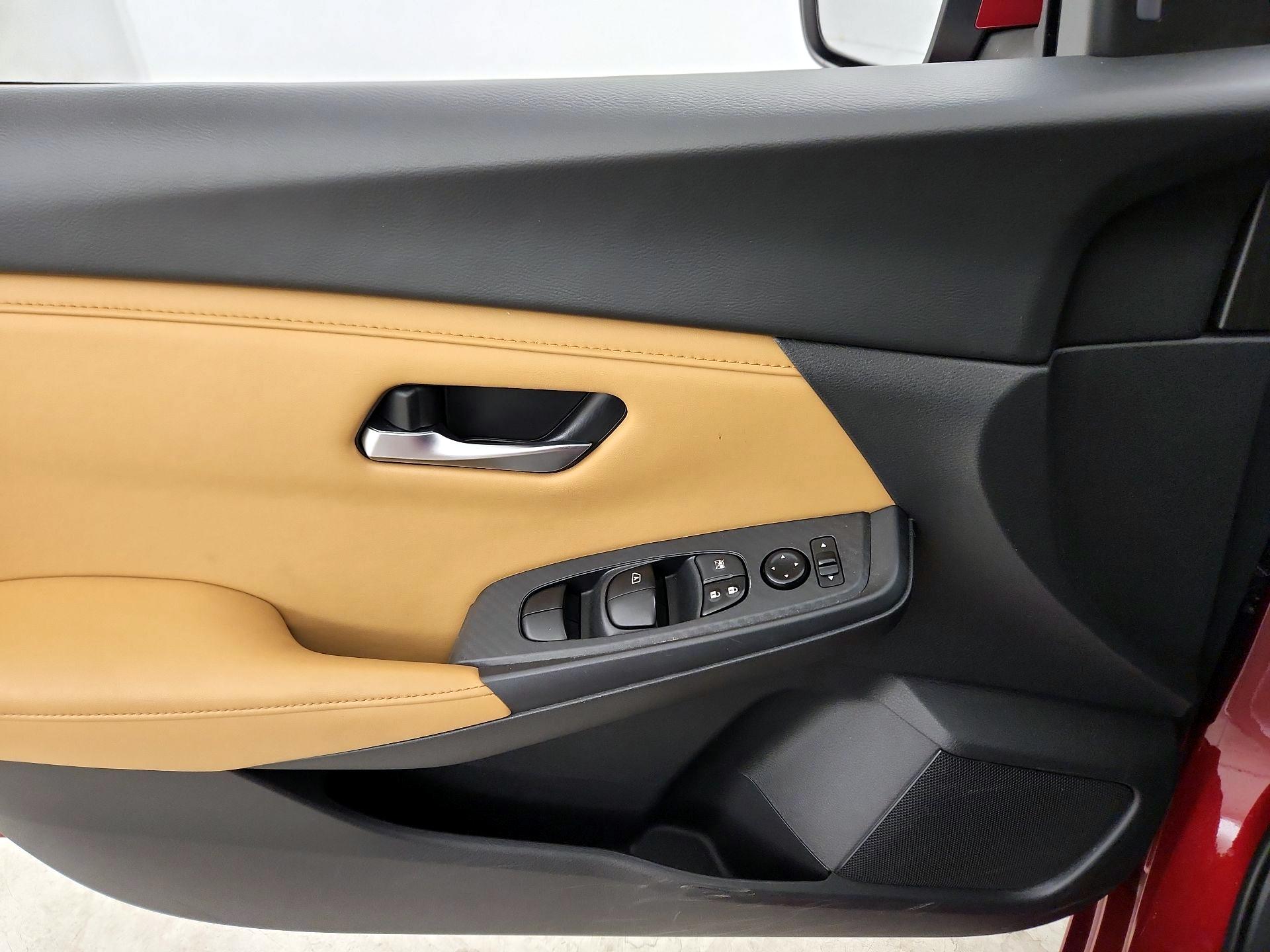 Thumbnail: 2023 Nissan Sentra - 13