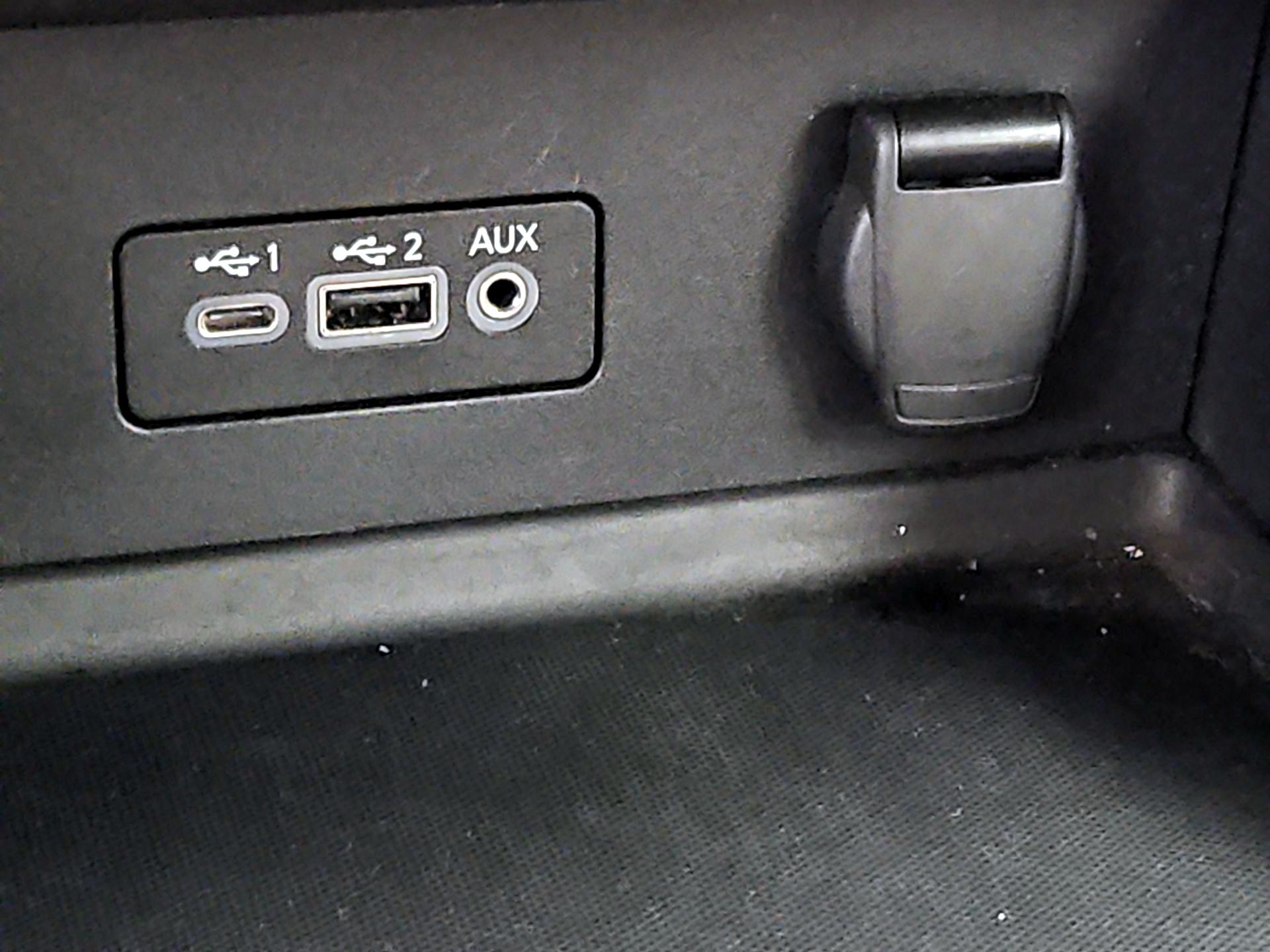 Thumbnail: 2023 Nissan Sentra - 18