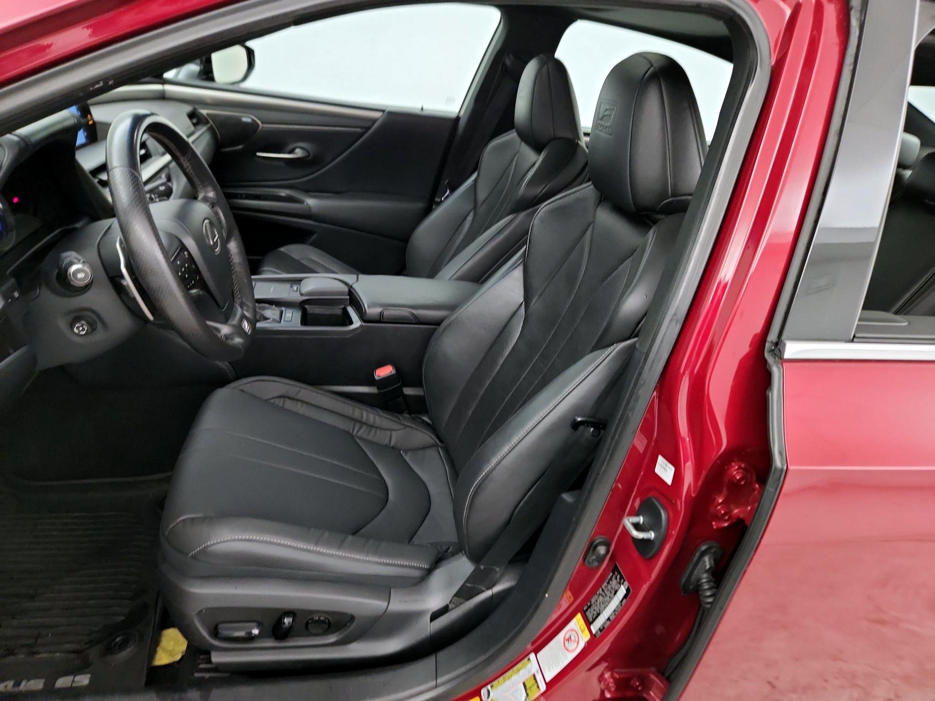 Thumbnail: 2019 Lexus ES - 11