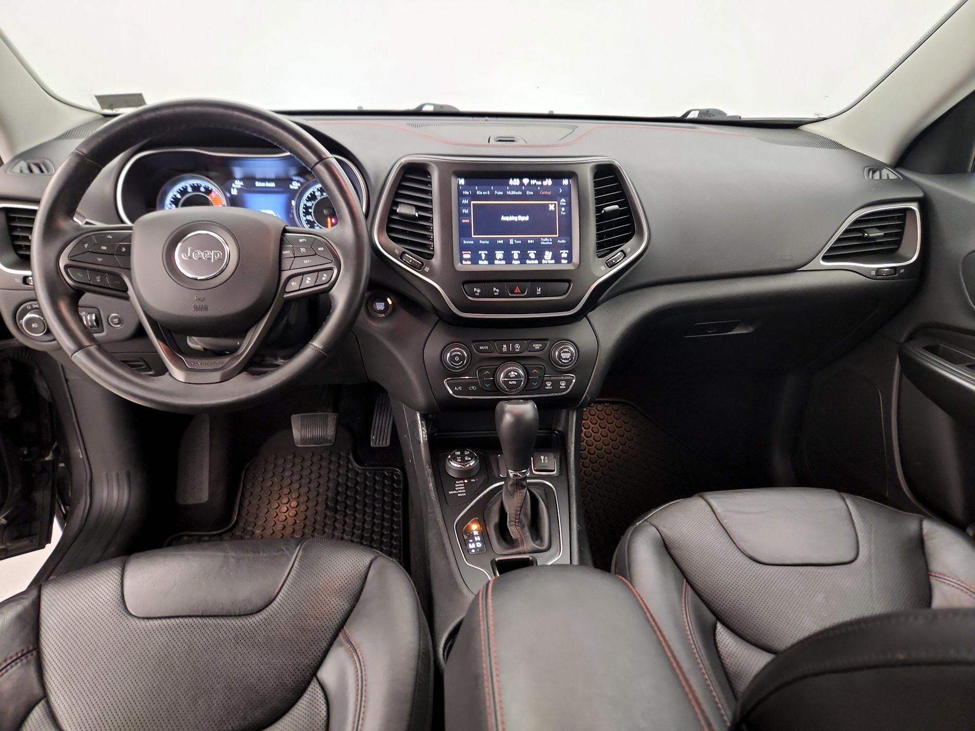 Thumbnail: 2019 Jeep Cherokee - 9