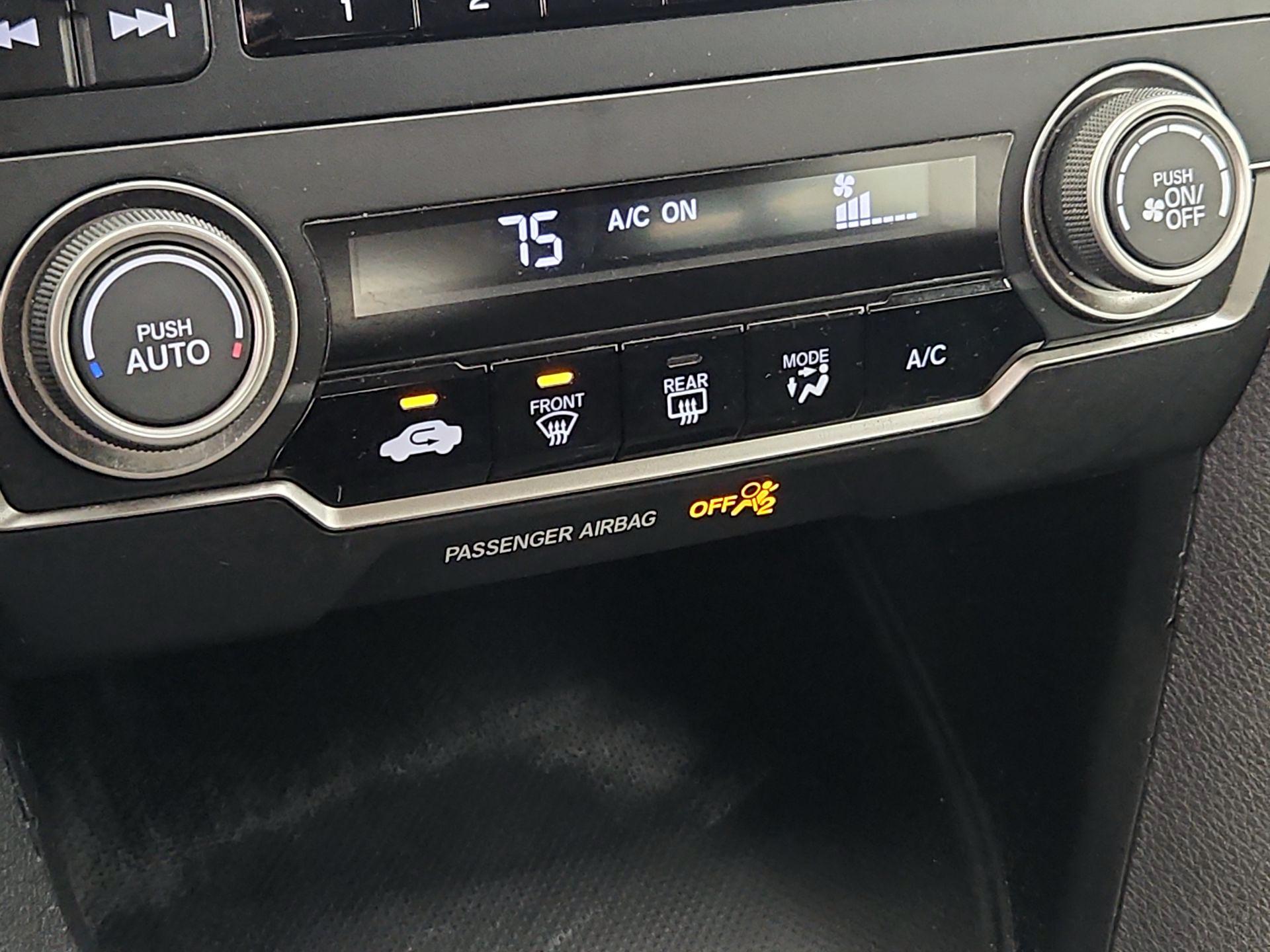 Thumbnail: 2017 Honda Civic - 16