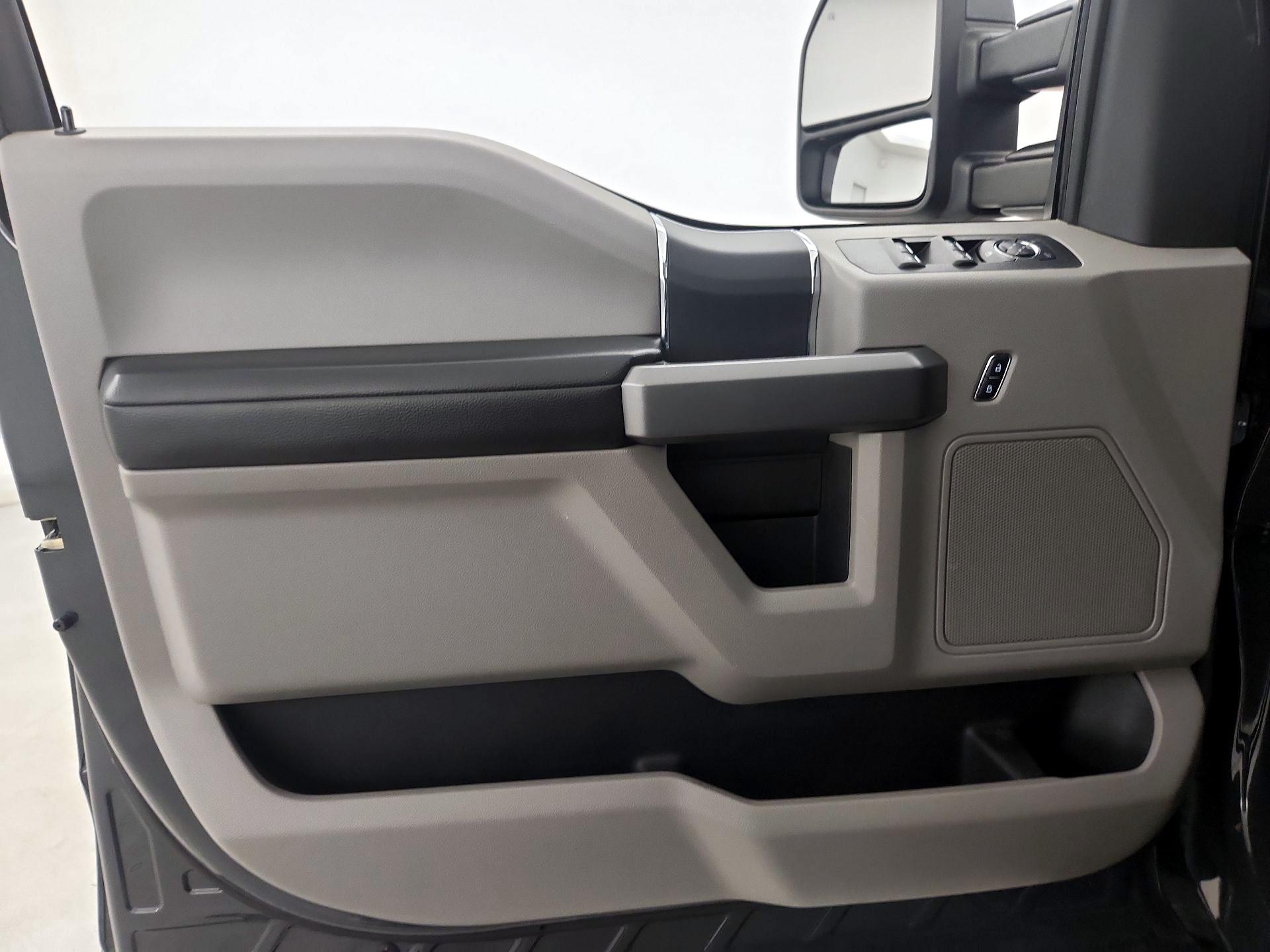 Thumbnail: 2017 Ford F-150 - 12