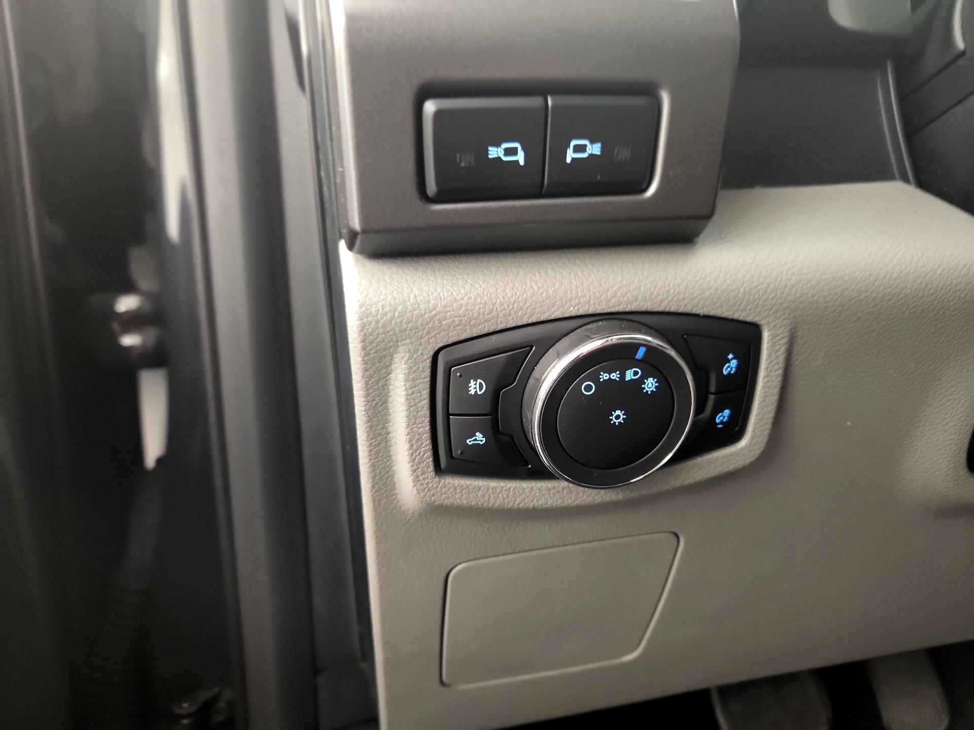 Thumbnail: 2017 Ford F-150 - 13