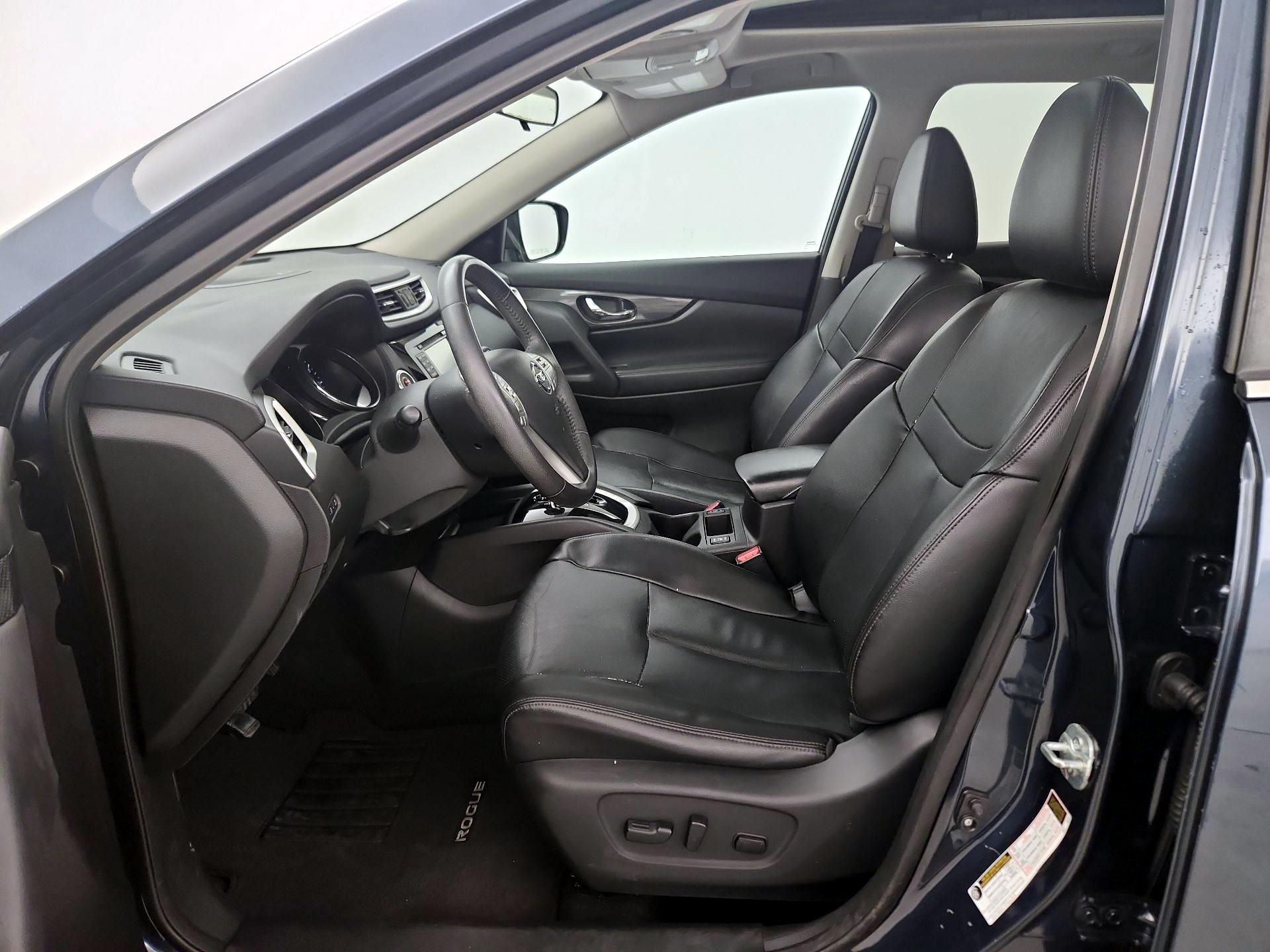 Thumbnail: 2016 Nissan Rogue - 11