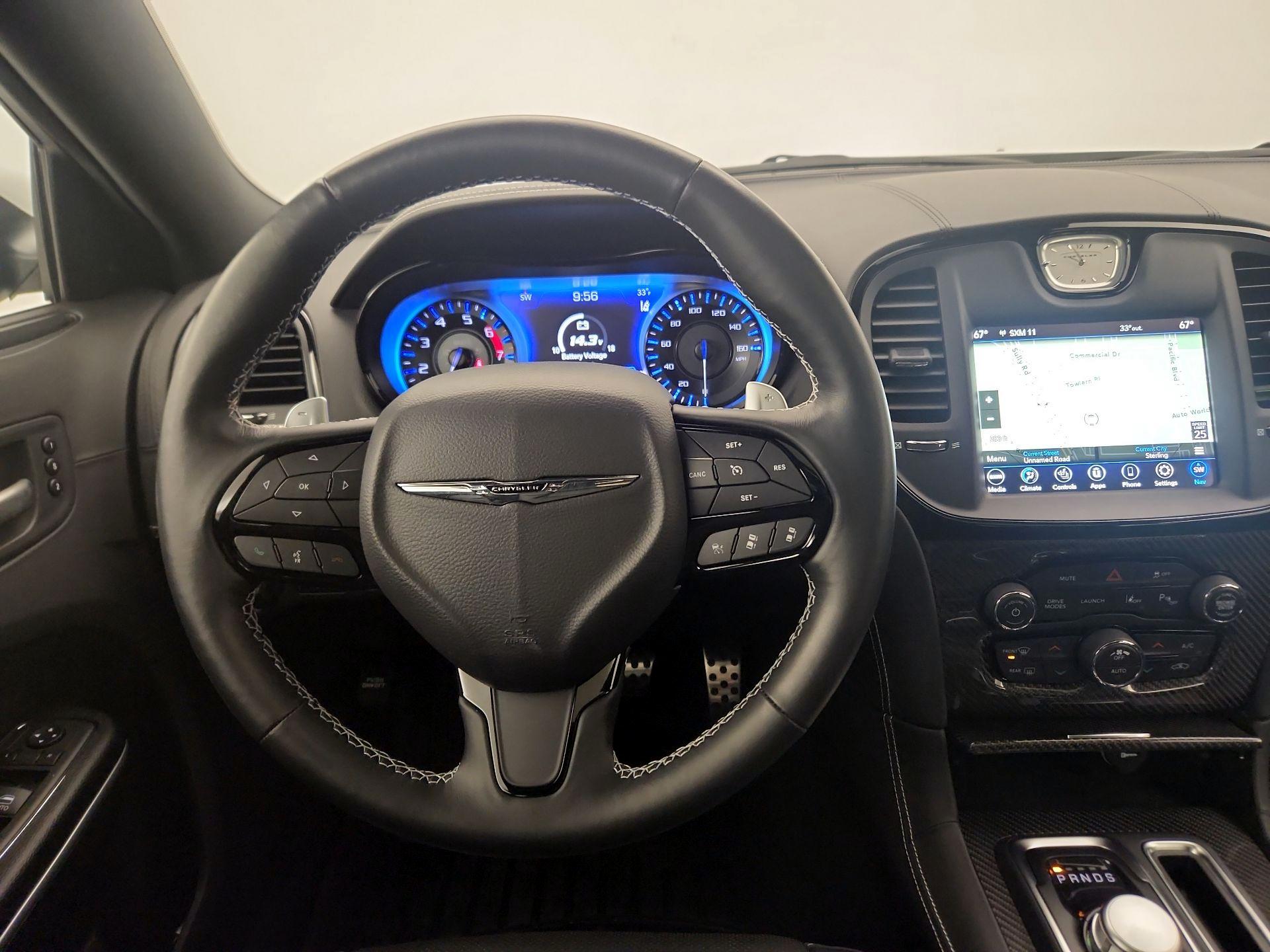 Thumbnail: 2023 Chrysler 300 - 10