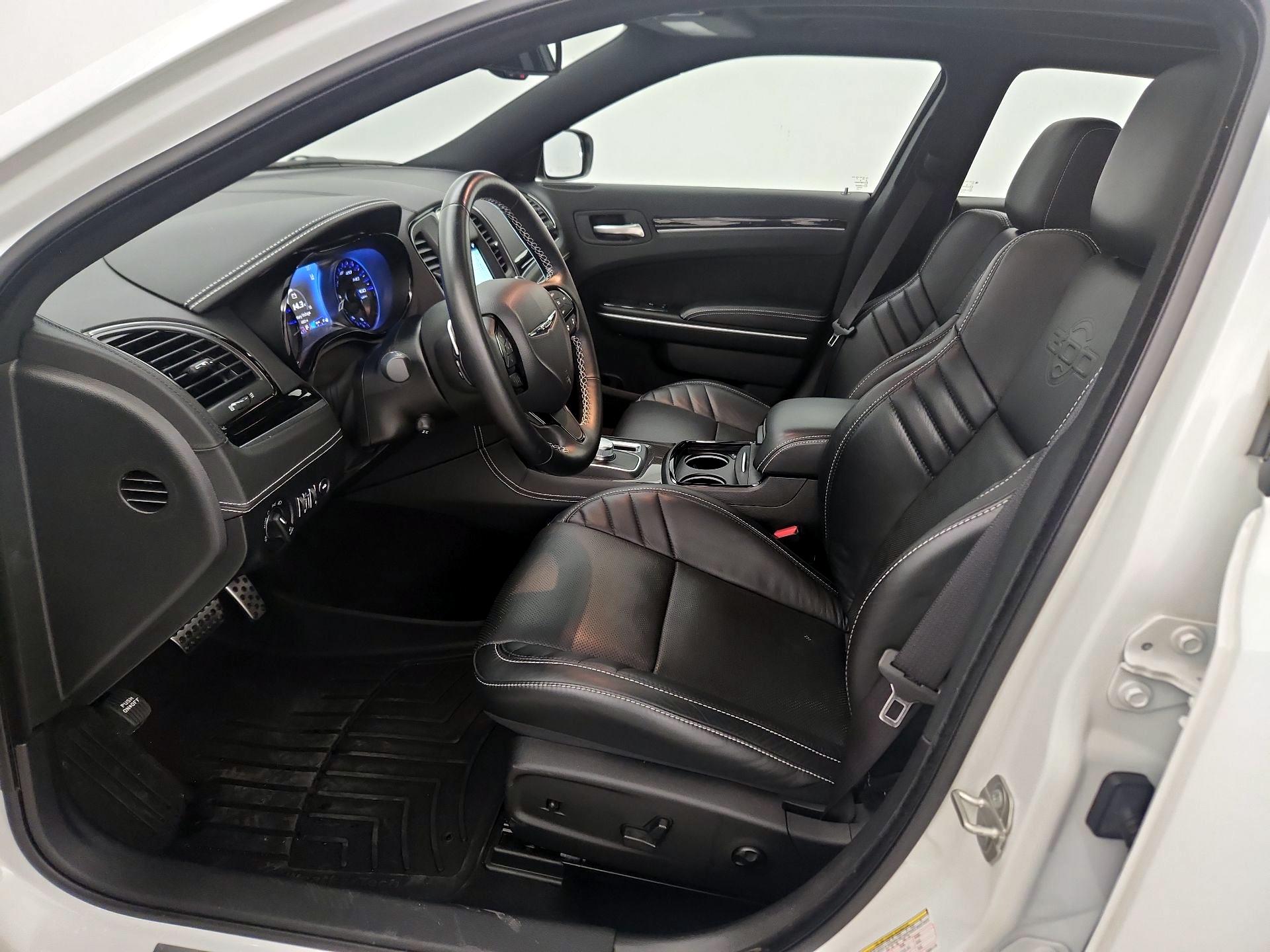 Thumbnail: 2023 Chrysler 300 - 11