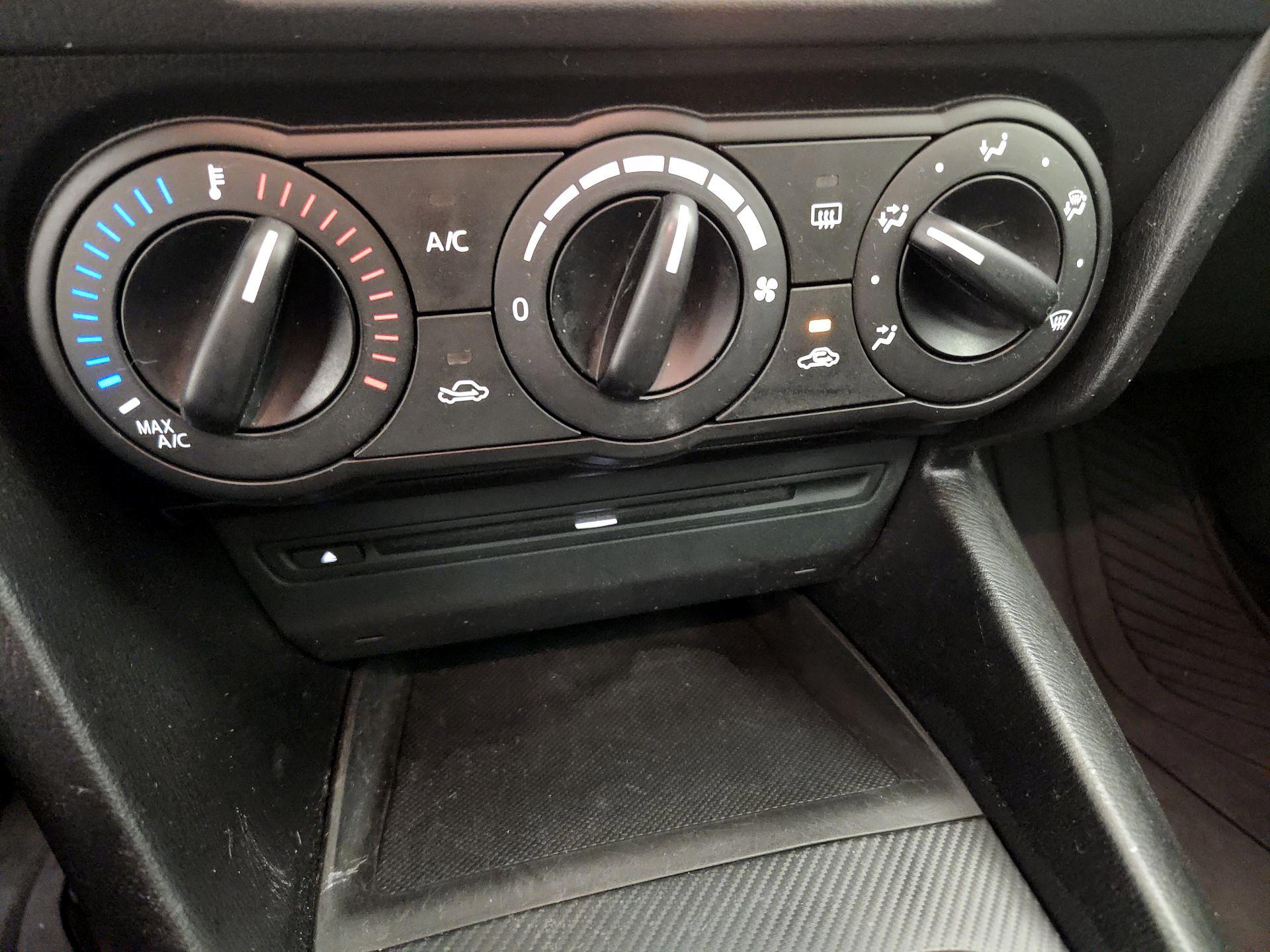 Thumbnail: 2014 Mazda Mazda3 - 15