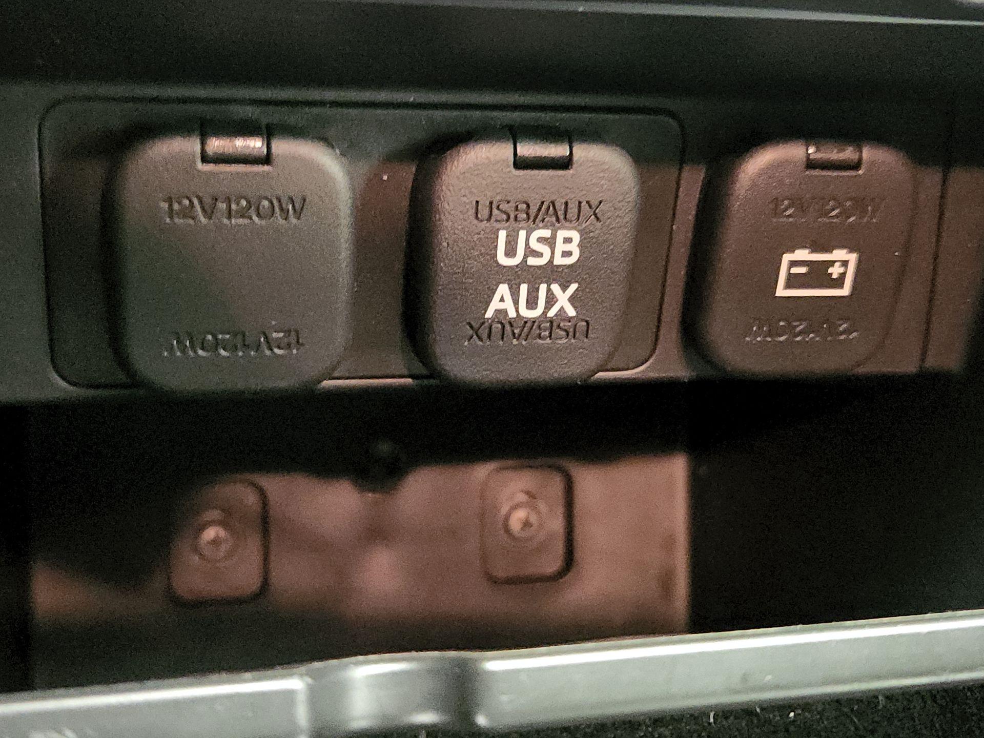 Thumbnail: 2014 Mazda Mazda3 - 17