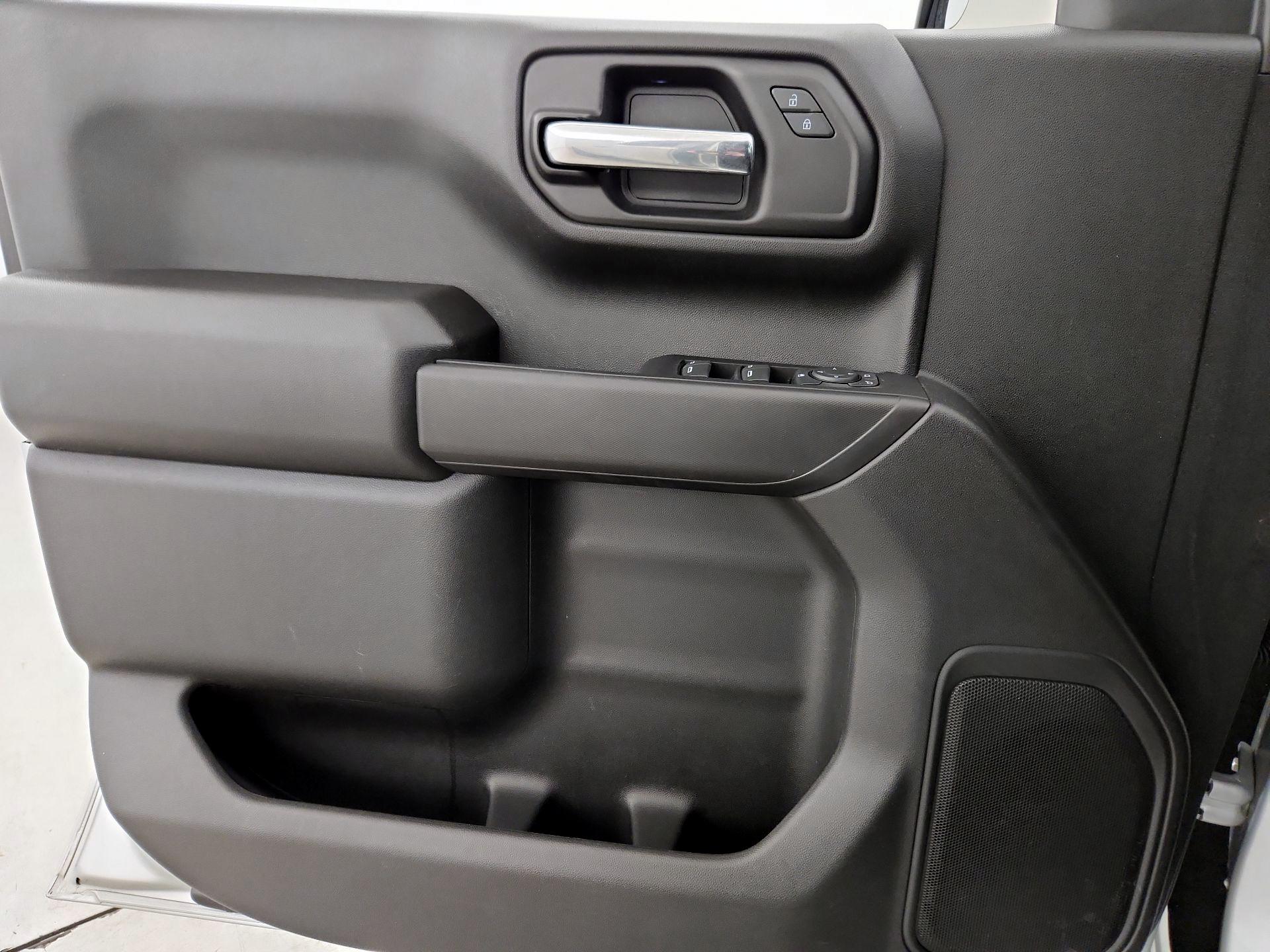 Thumbnail: 2021 Chevrolet Silverado 1500 - 12