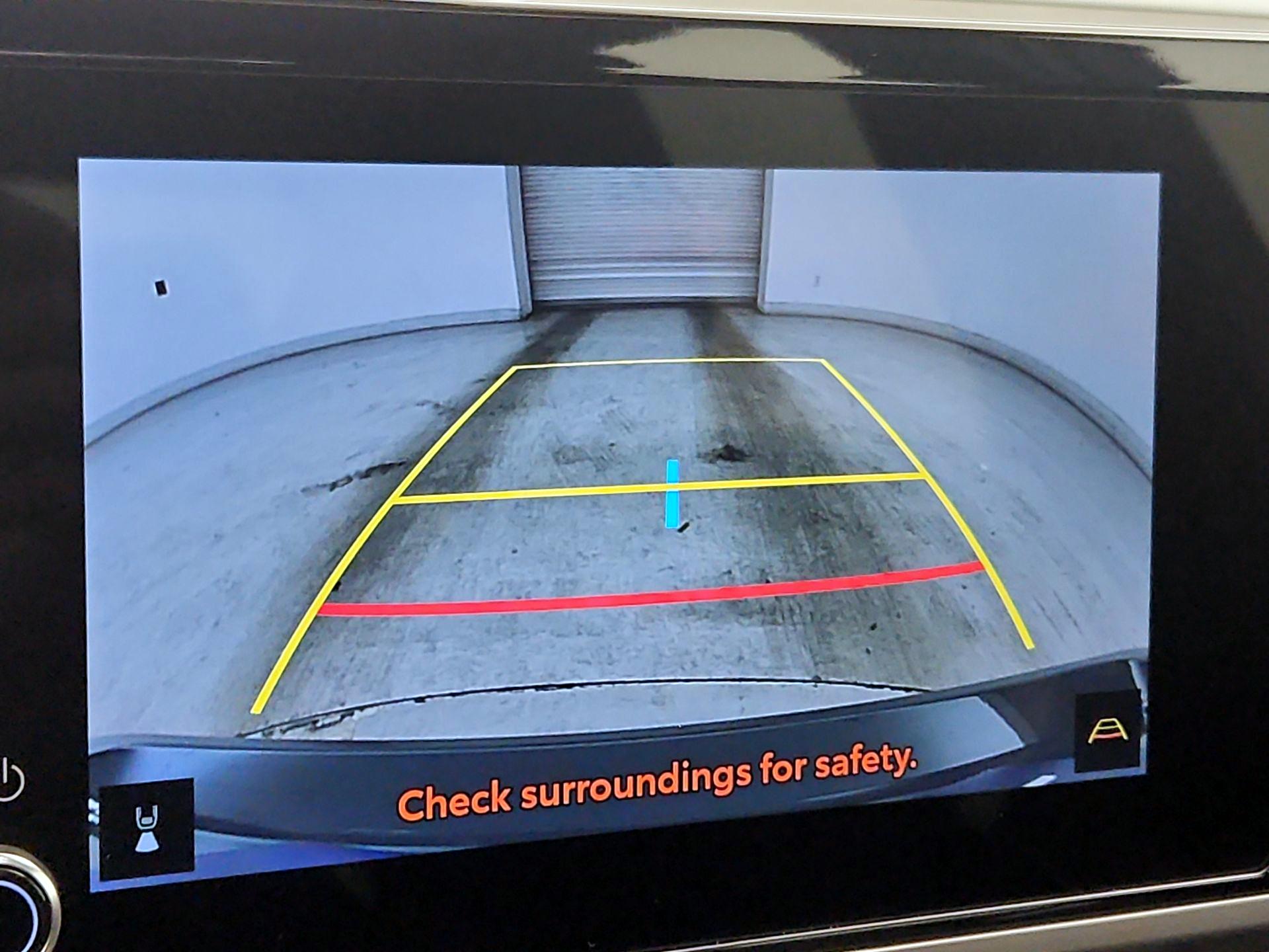 Thumbnail: 2025 Toyota Camry - 15