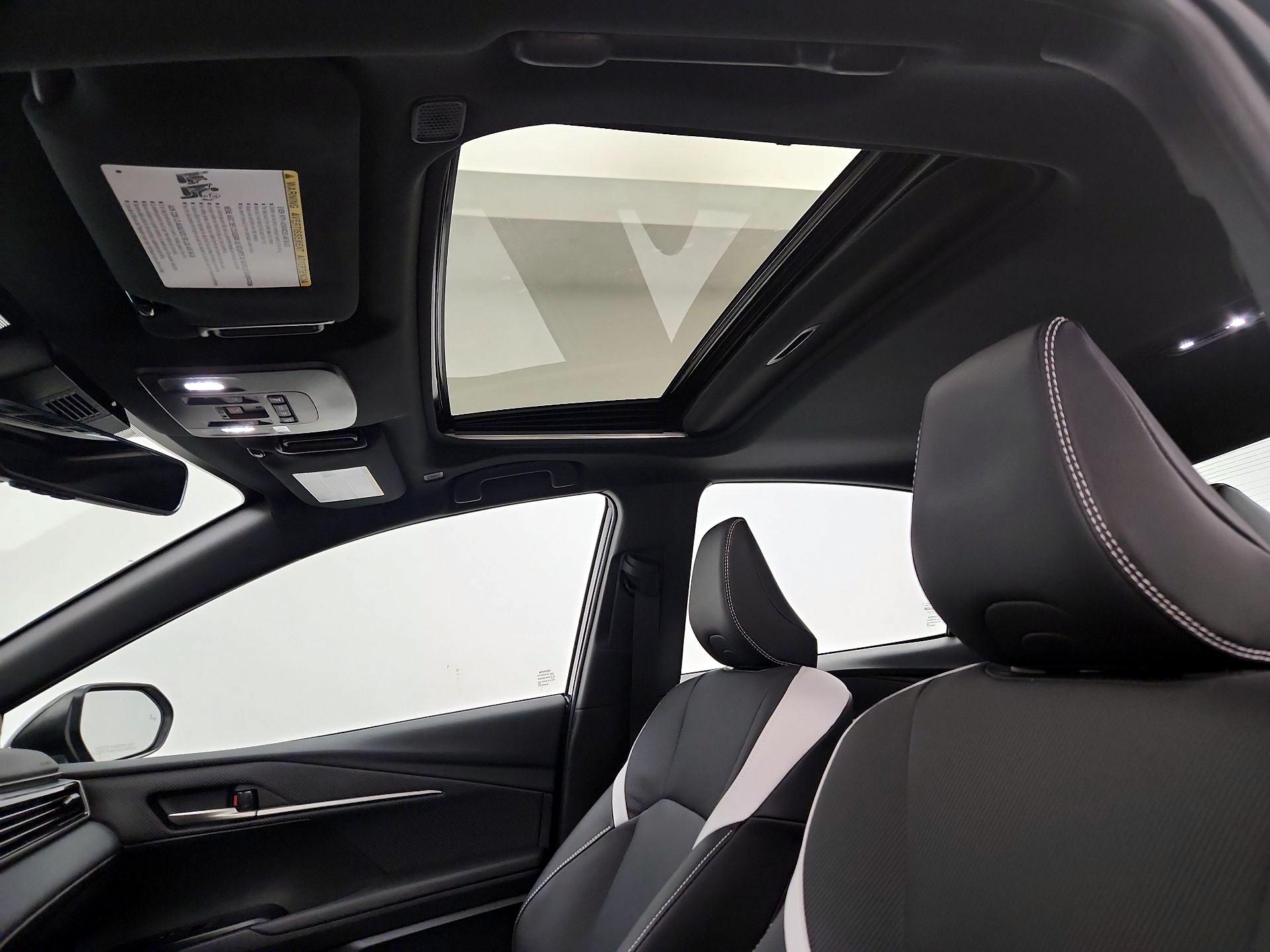 Thumbnail: 2025 Toyota Camry - 20