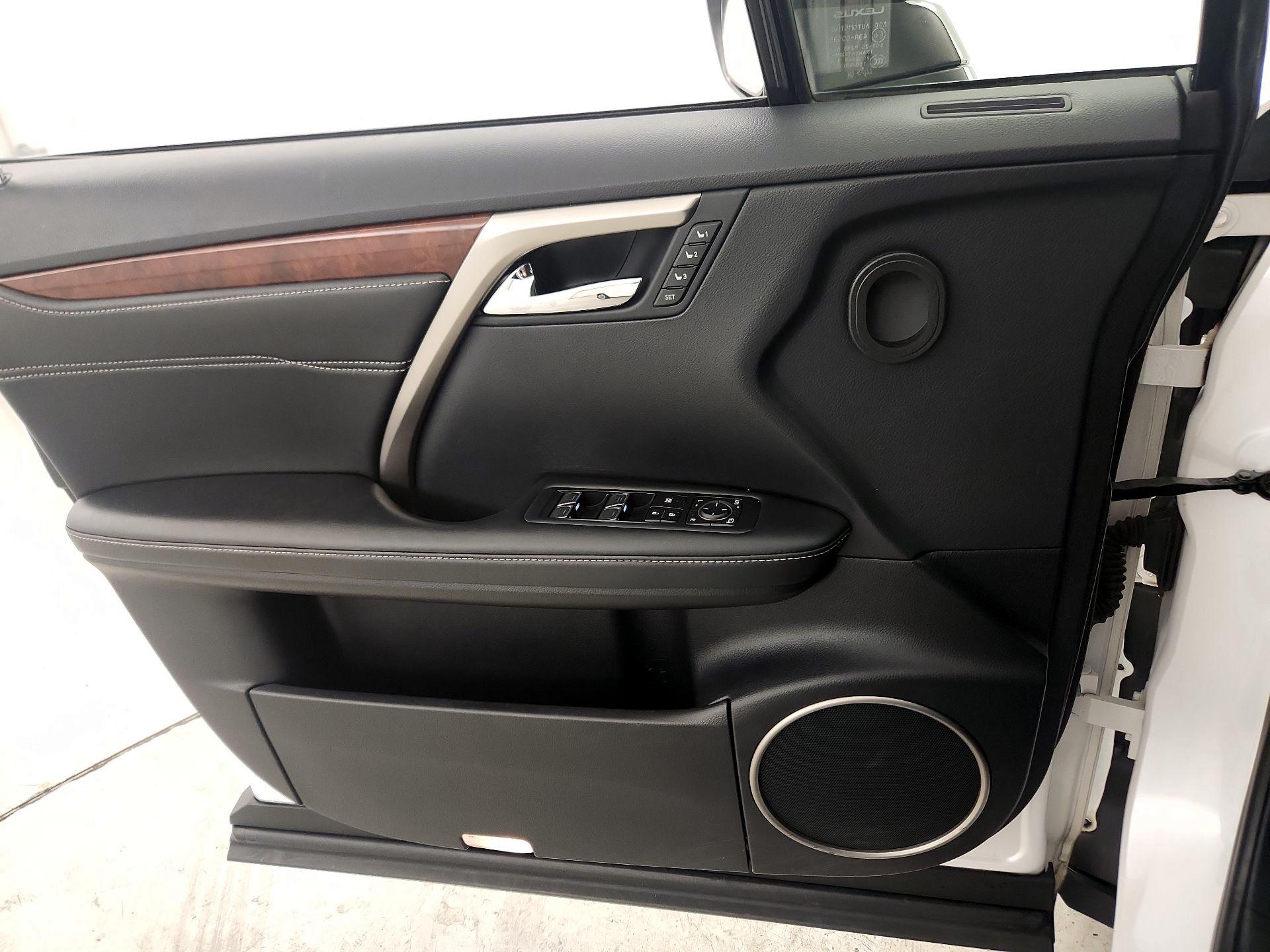 Thumbnail: 2019 Lexus RX - 12