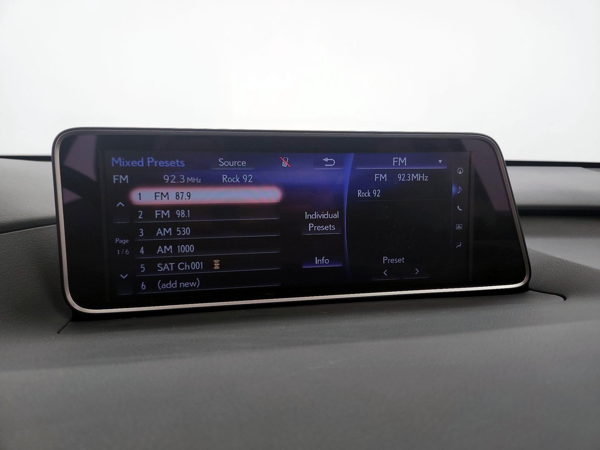 Thumbnail: 2019 Lexus RX - 16