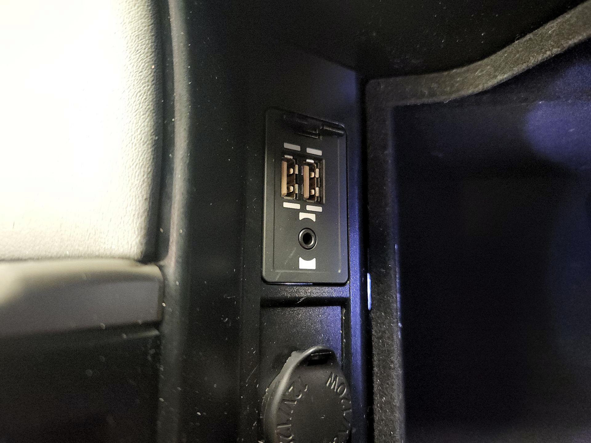 Thumbnail: 2019 Lexus RX - 19