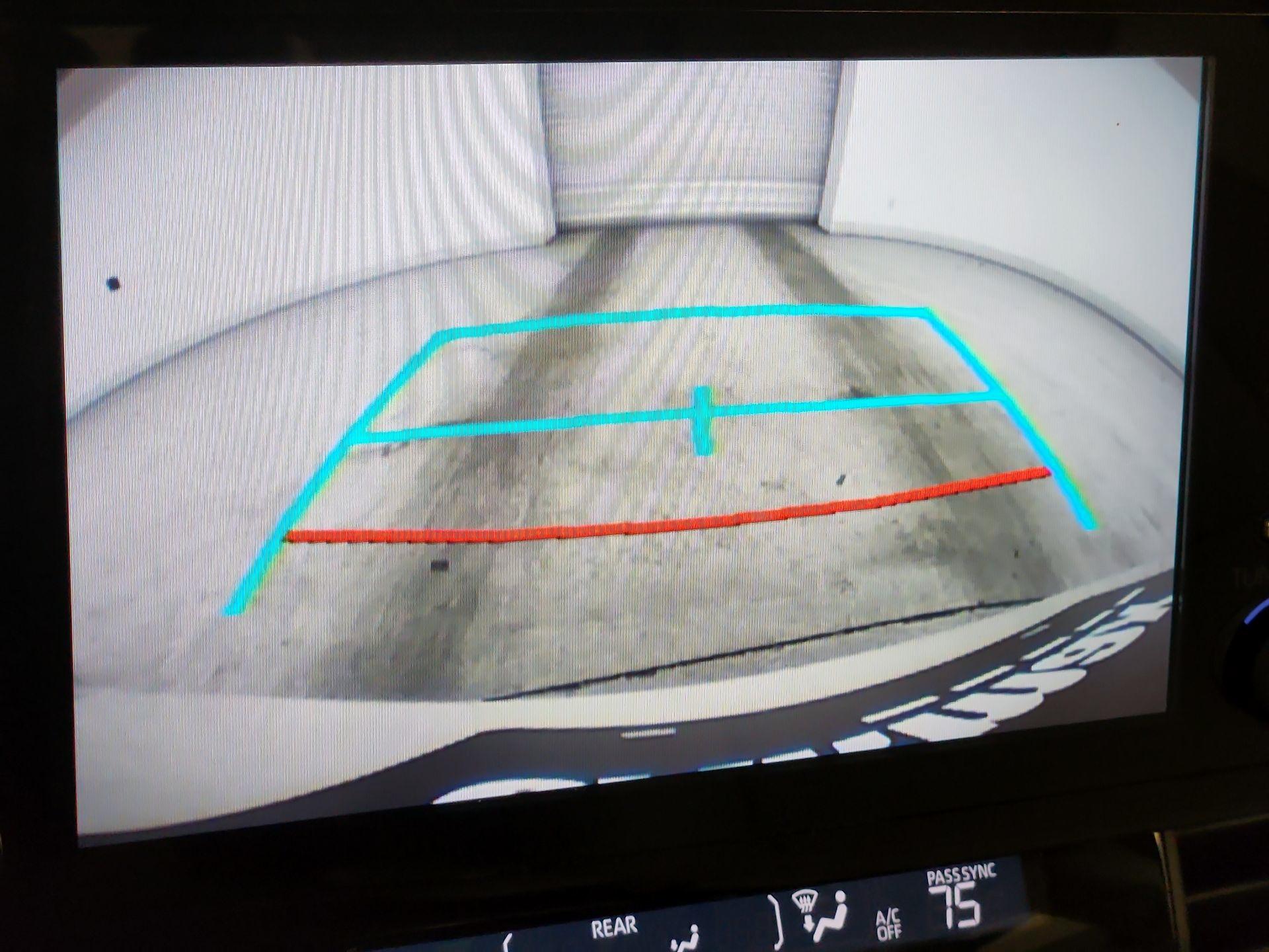 Thumbnail: 2021 Toyota Sienna - 14