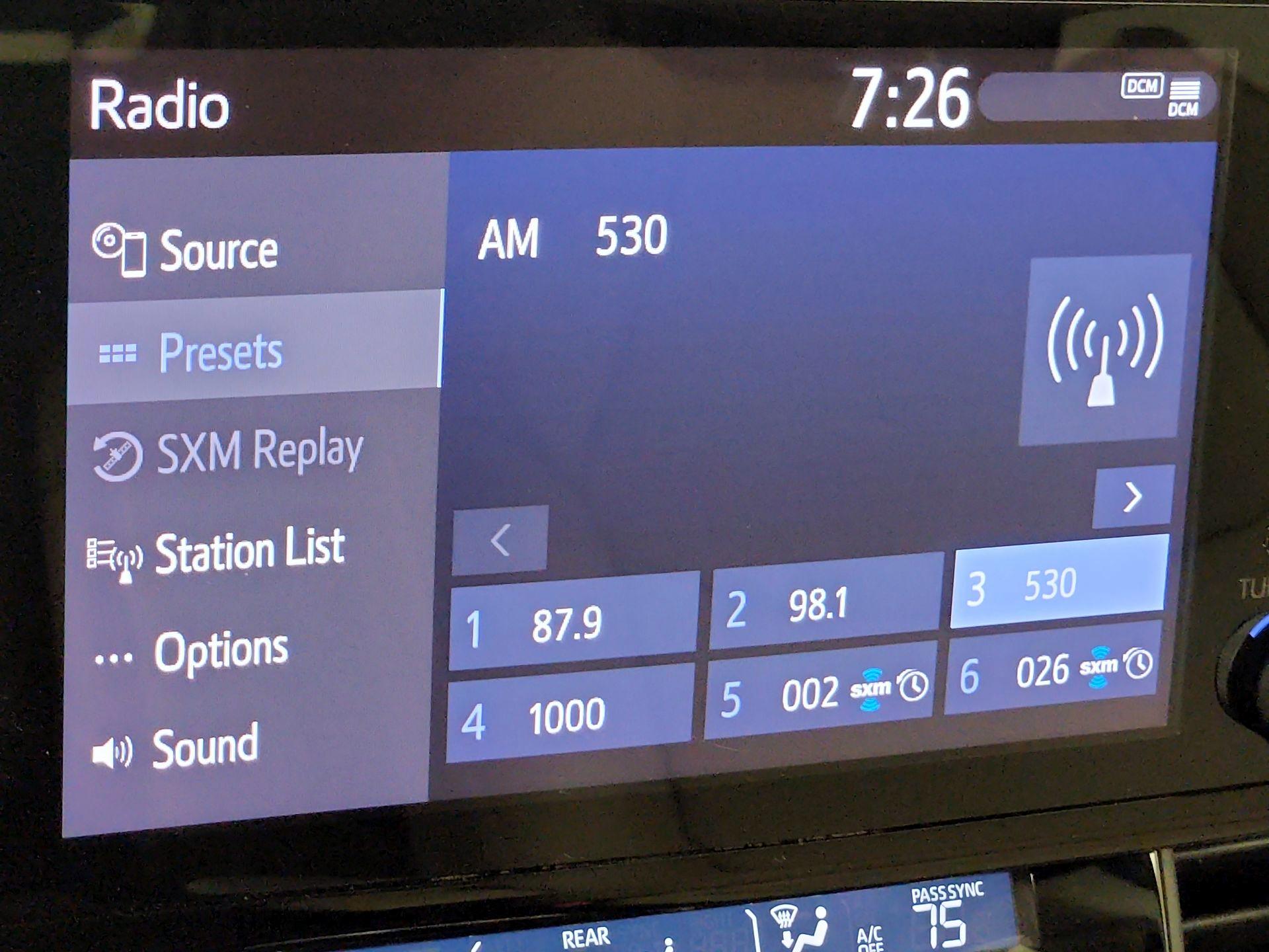 Thumbnail: 2021 Toyota Sienna - 15