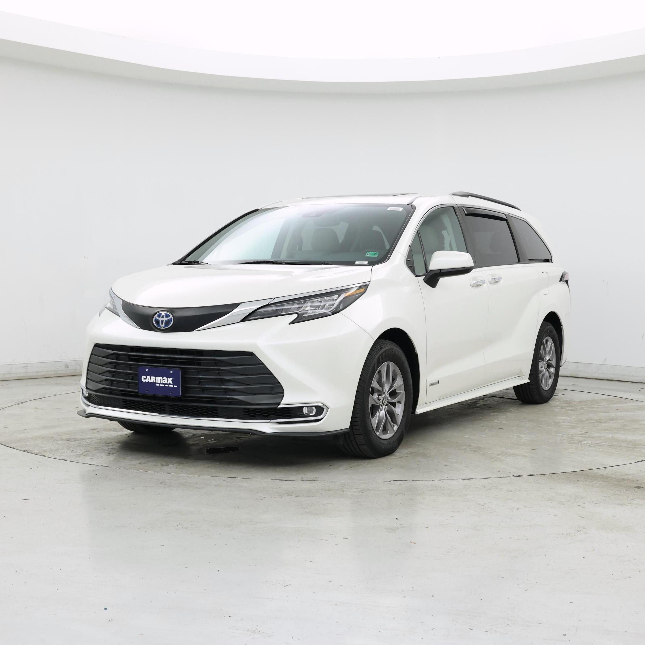 Thumbnail: 2021 Toyota Sienna - 4