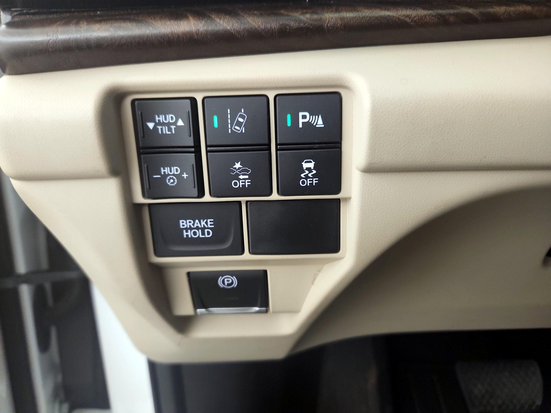 Thumbnail: 2021 Acura RDX - 13