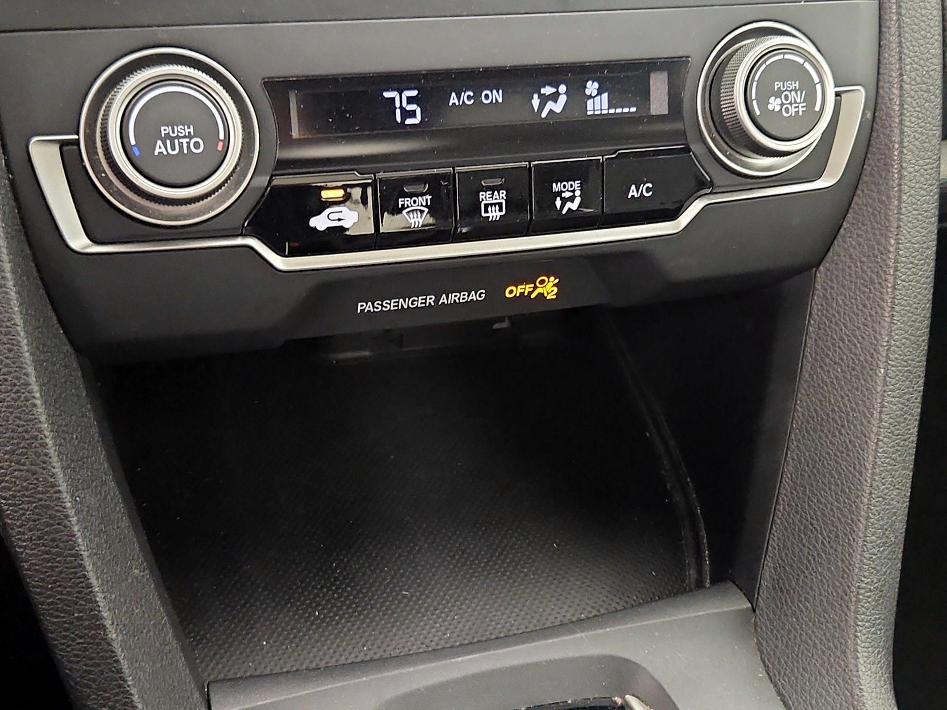 Thumbnail: 2016 Honda Civic - 16