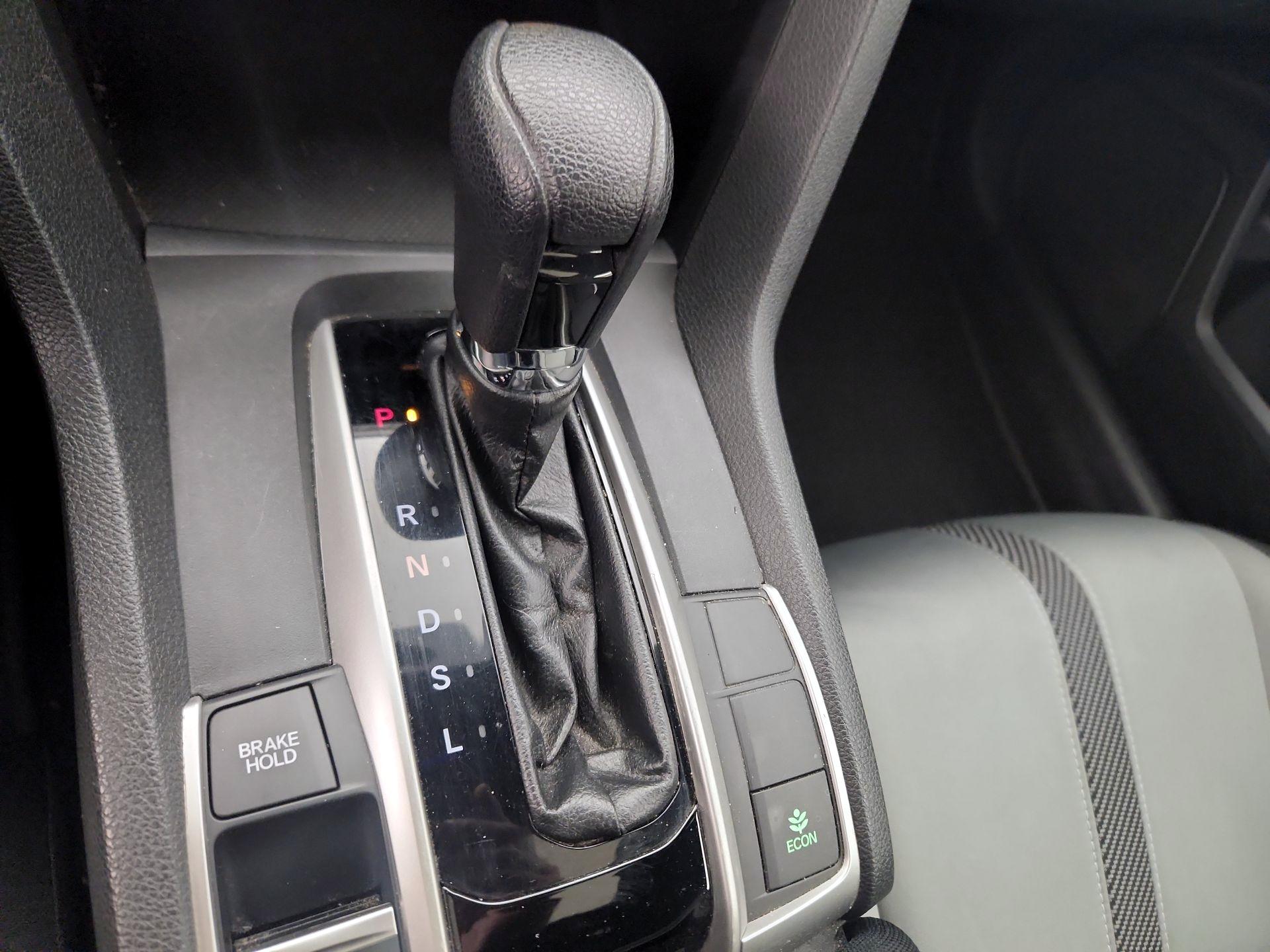 Thumbnail: 2016 Honda Civic - 17