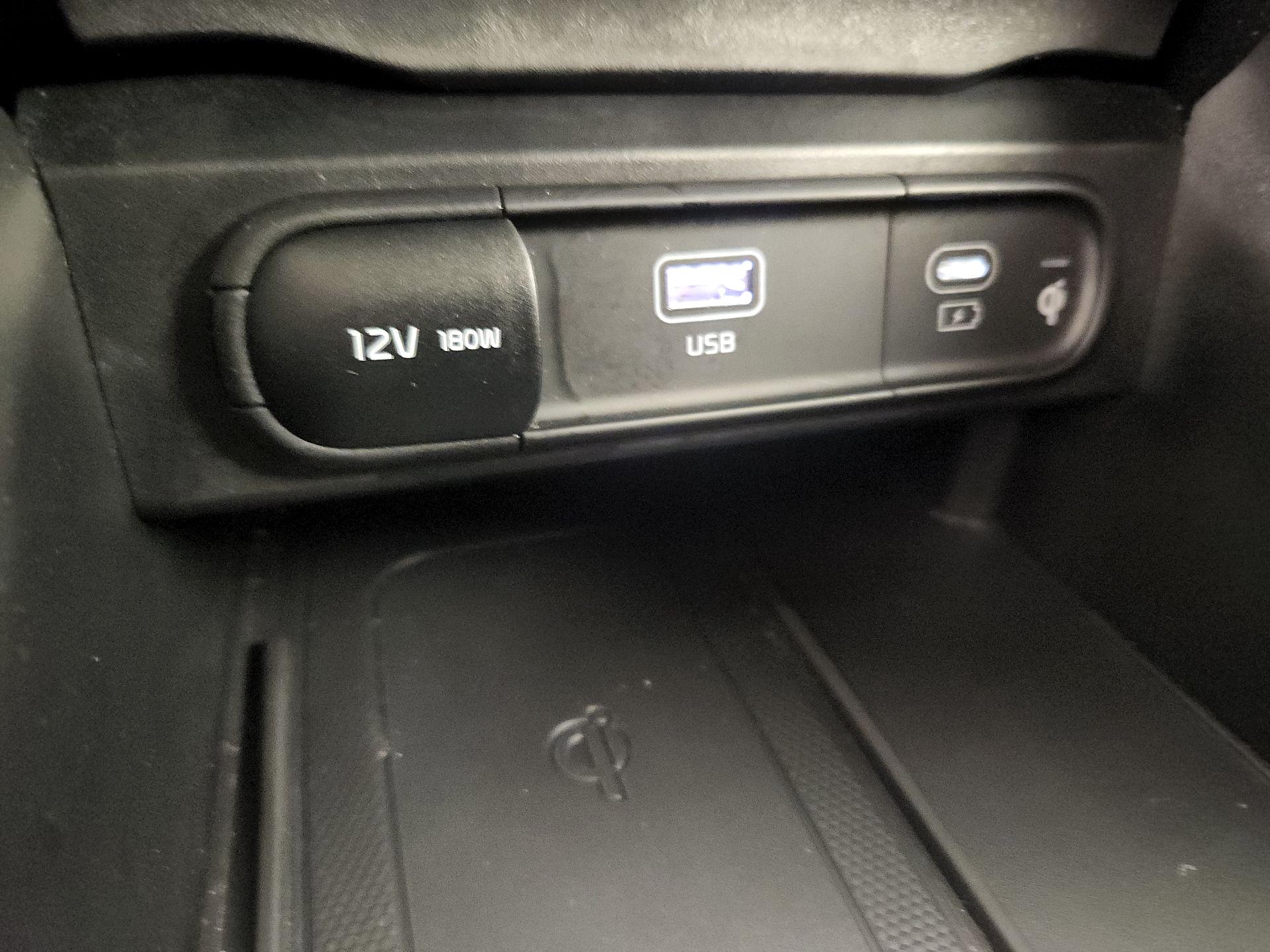 Thumbnail: 2023 Kia Telluride - 19