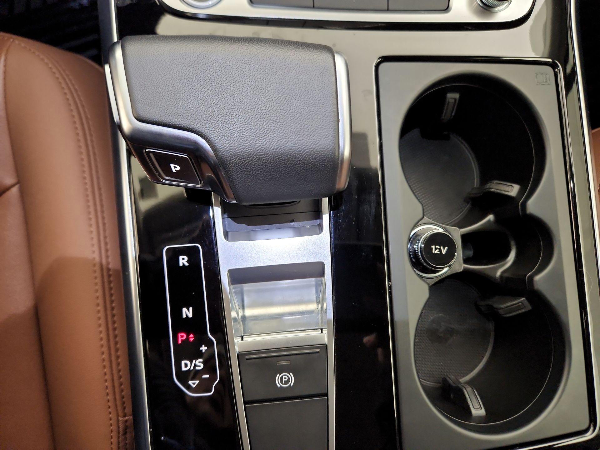 Thumbnail: 2023 Audi Q7 - 17