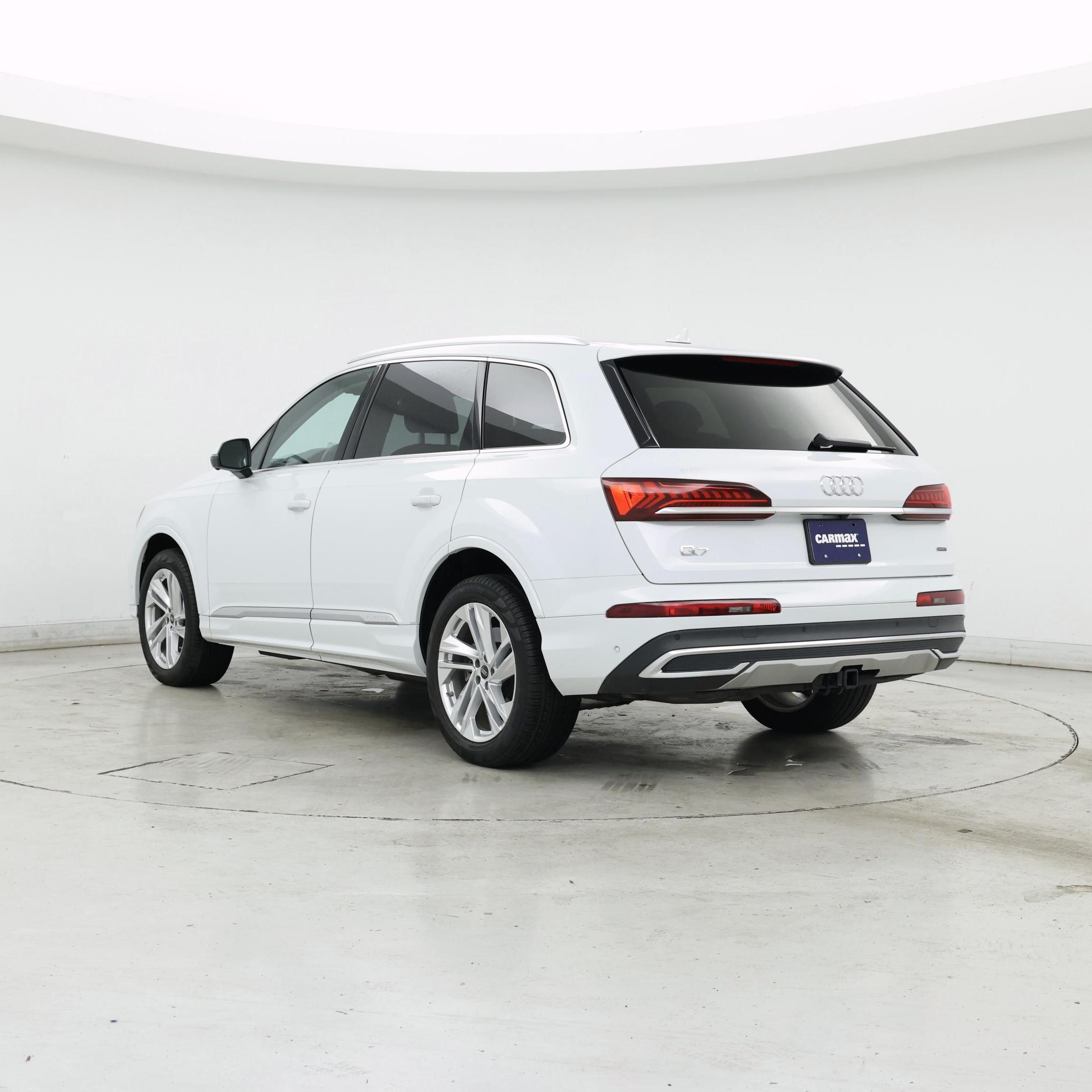 Thumbnail: 2023 Audi Q7 - 2