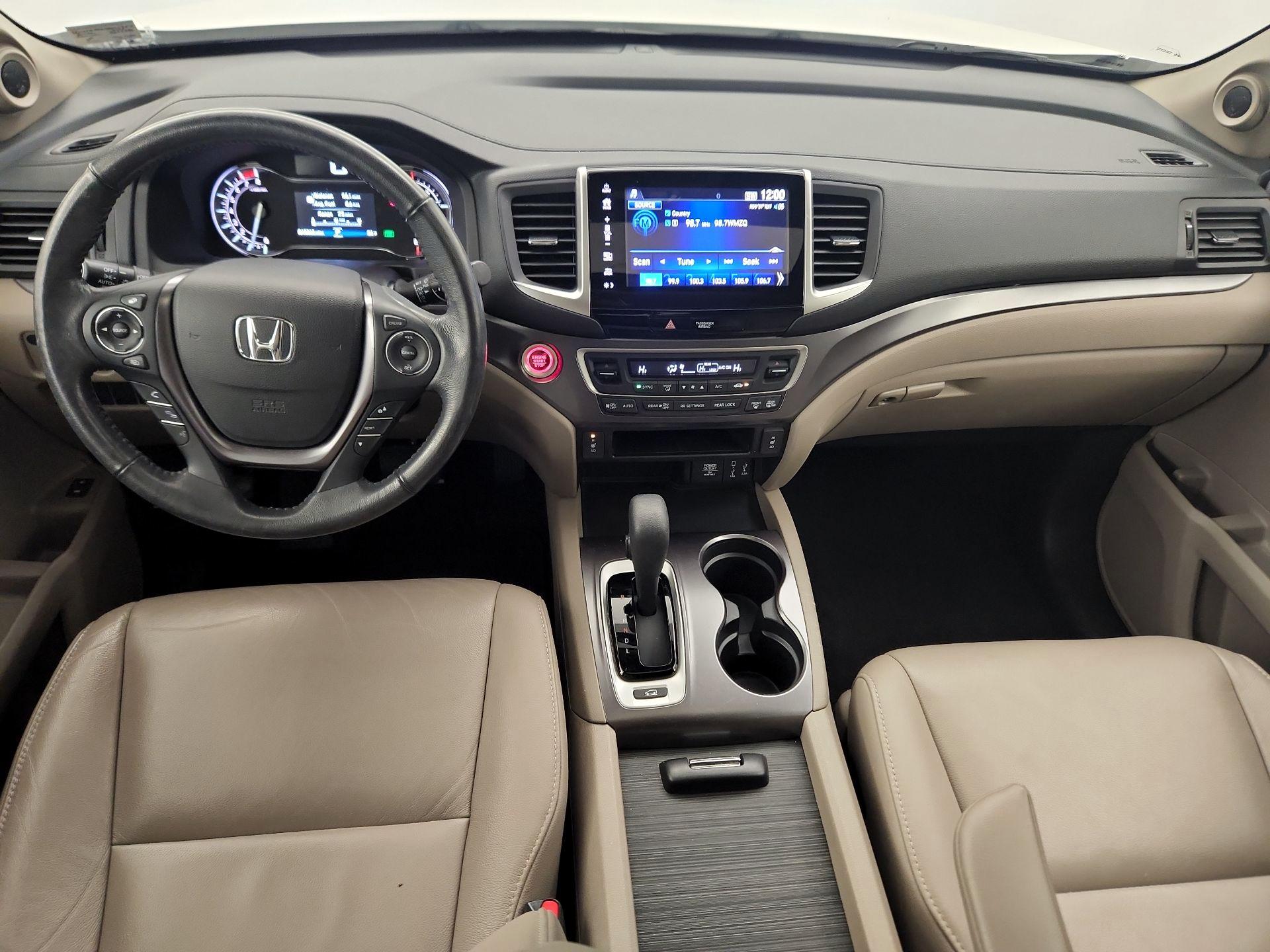 Thumbnail: 2018 Honda Pilot - 9