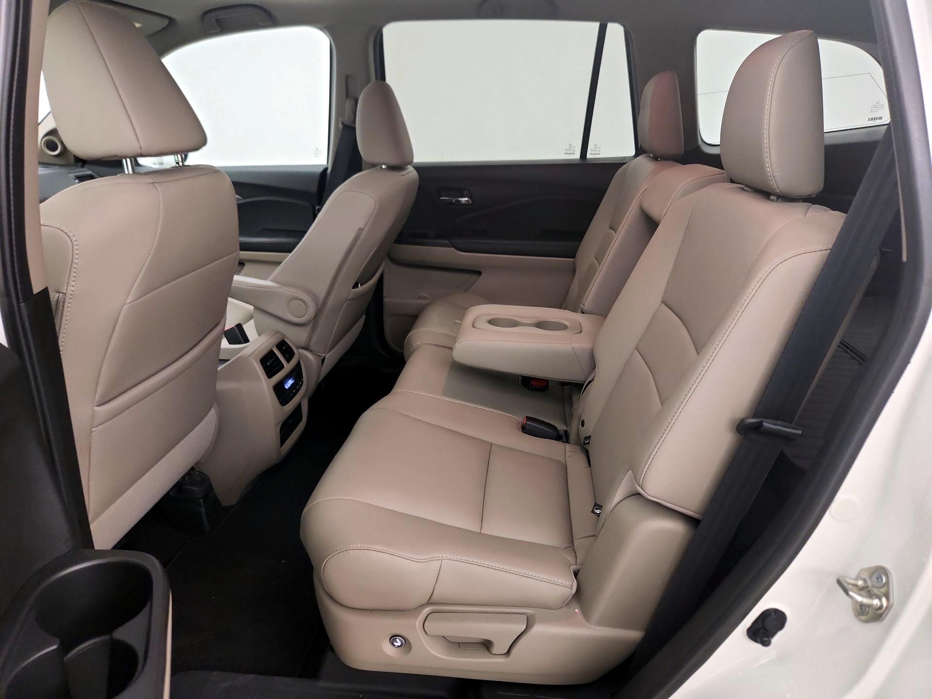 Thumbnail: 2018 Honda Pilot - 20