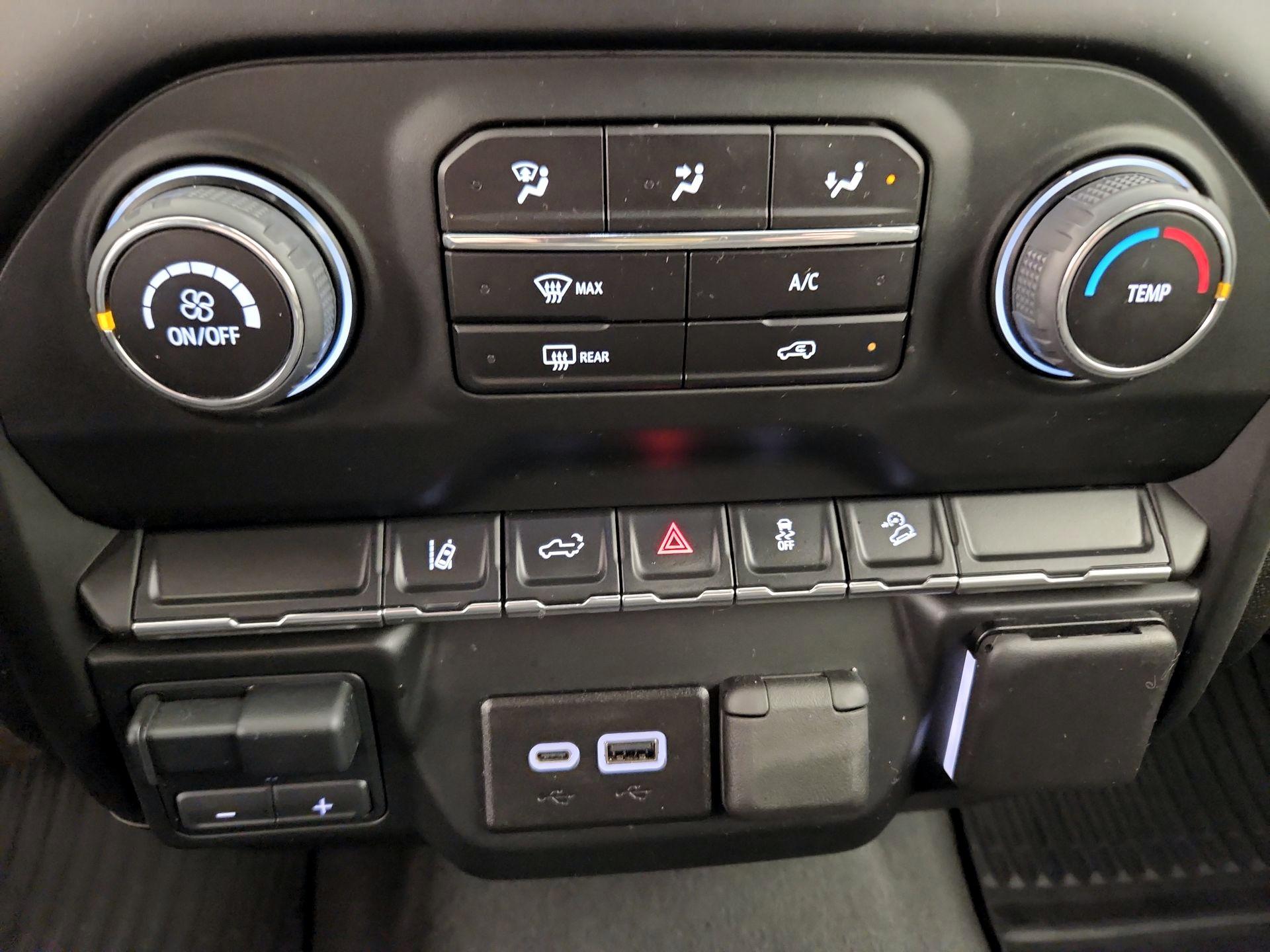 Thumbnail: 2024 Chevrolet Silverado 2500 - 16