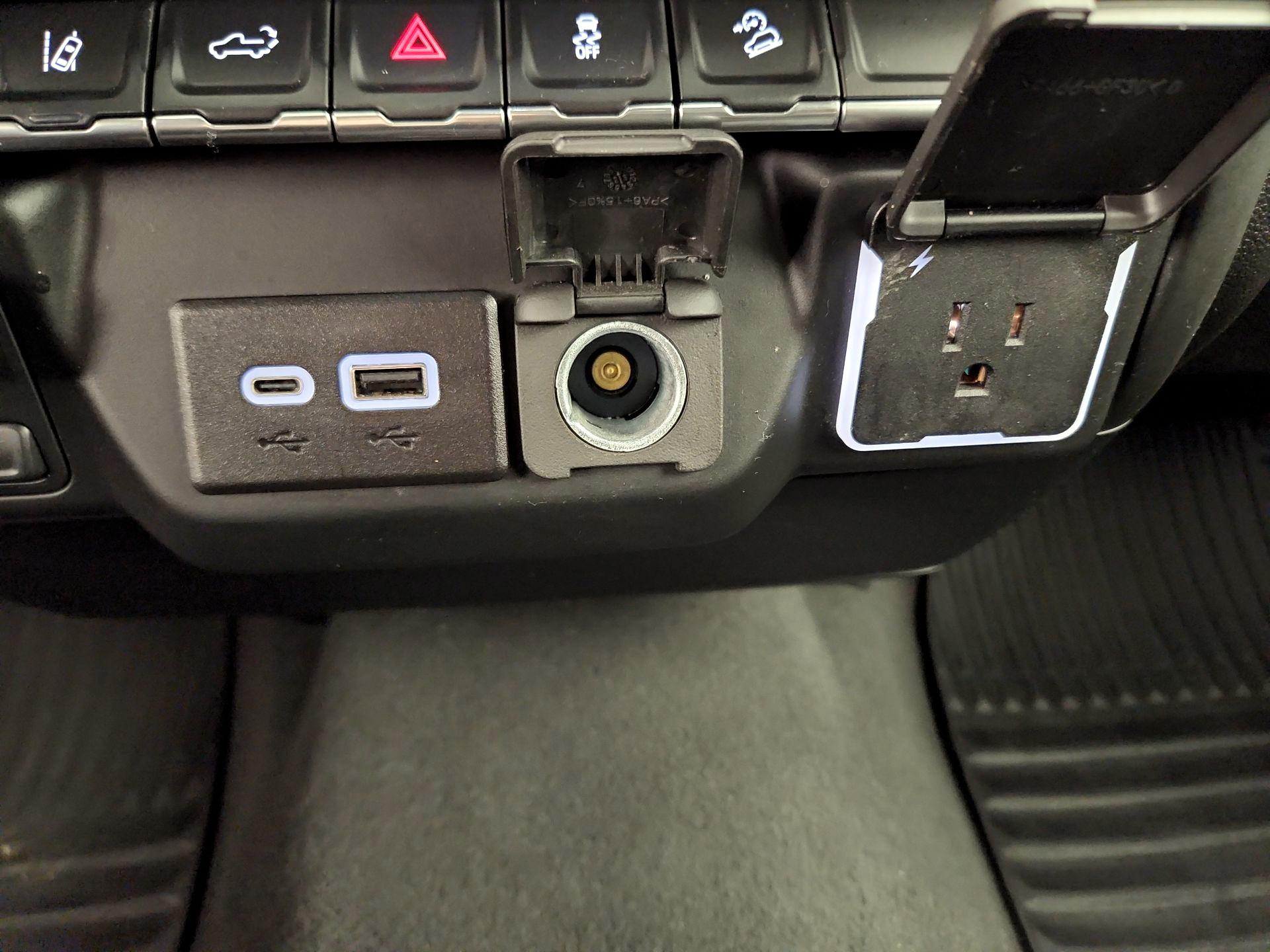 Thumbnail: 2024 Chevrolet Silverado 2500 - 18