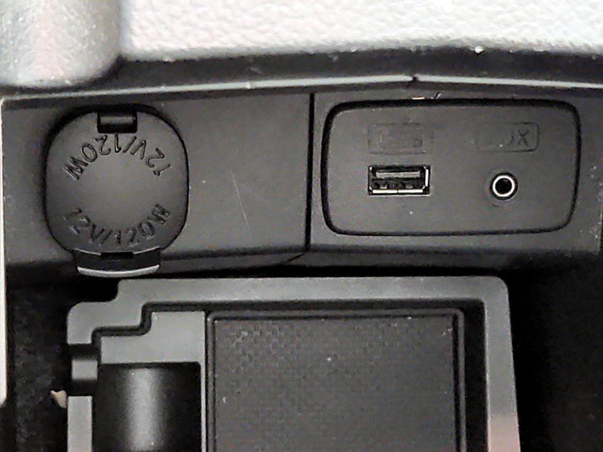 Thumbnail: 2014 Subaru Forester - 18