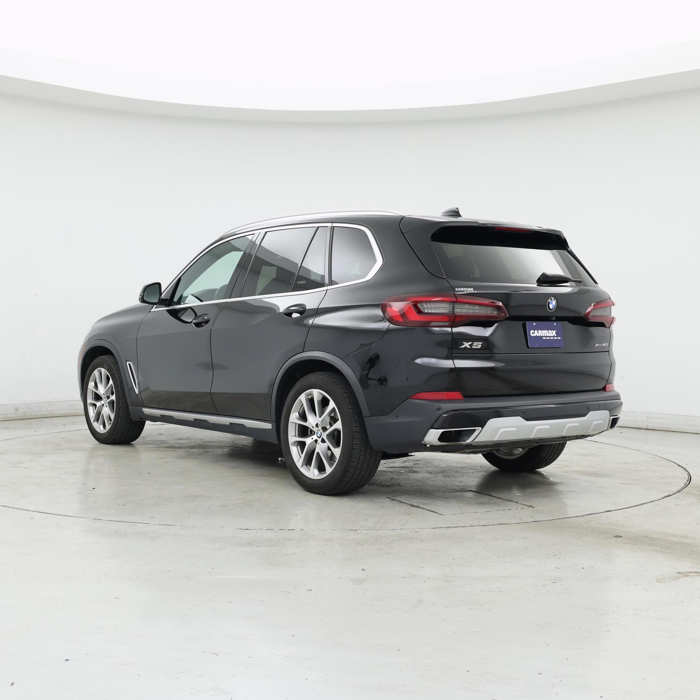 Thumbnail: 2021 BMW X5 - 2