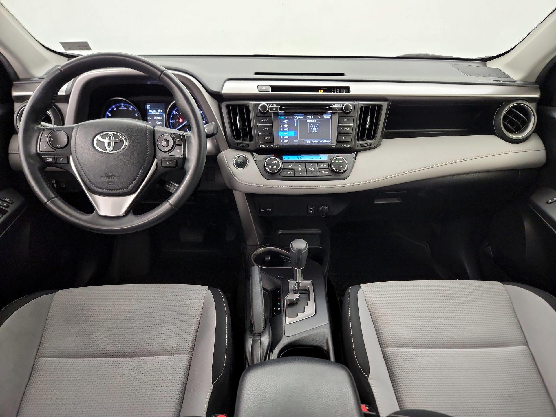 Thumbnail: 2018 Toyota RAV4 - 9