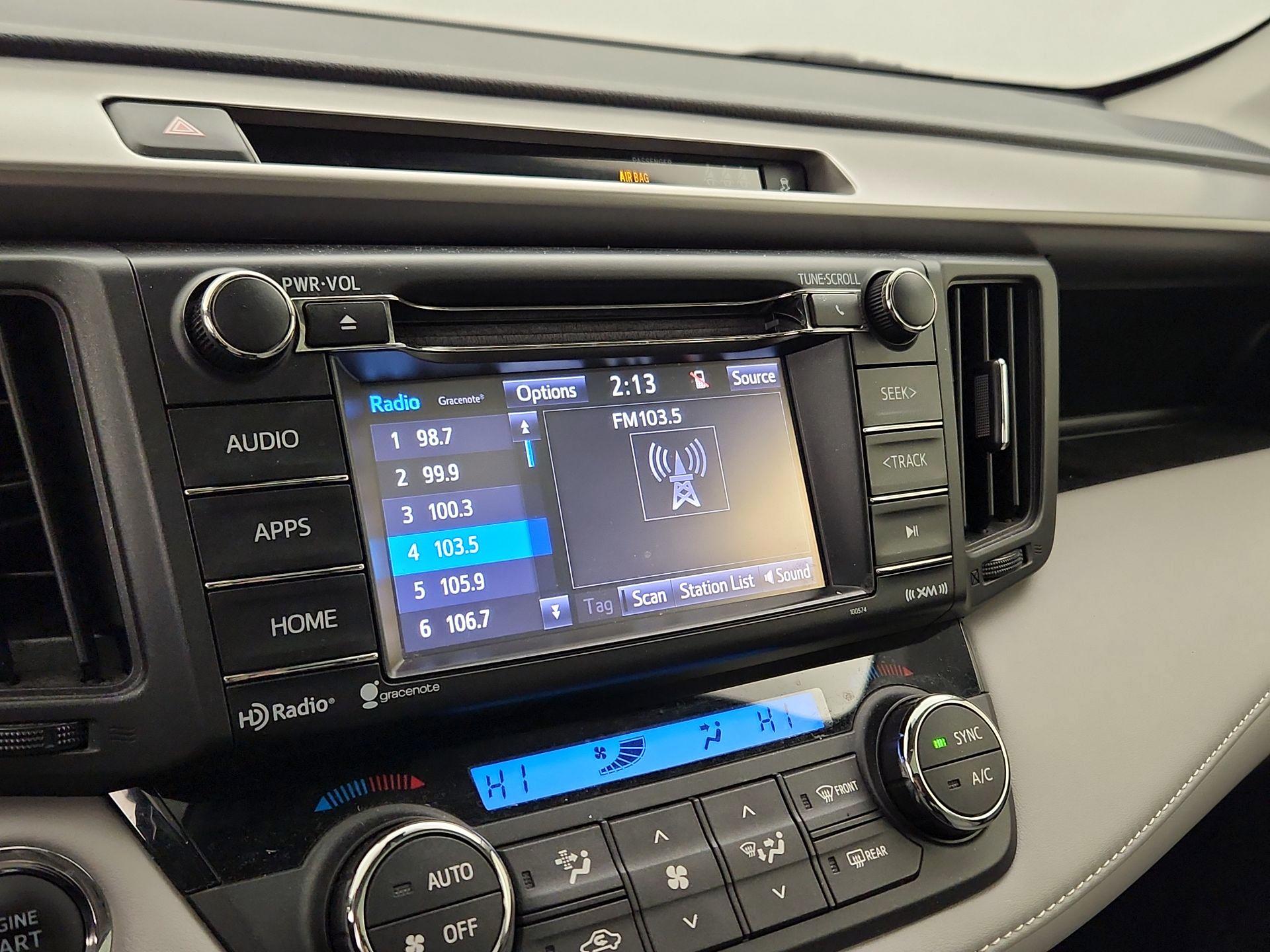 Thumbnail: 2018 Toyota RAV4 - 15