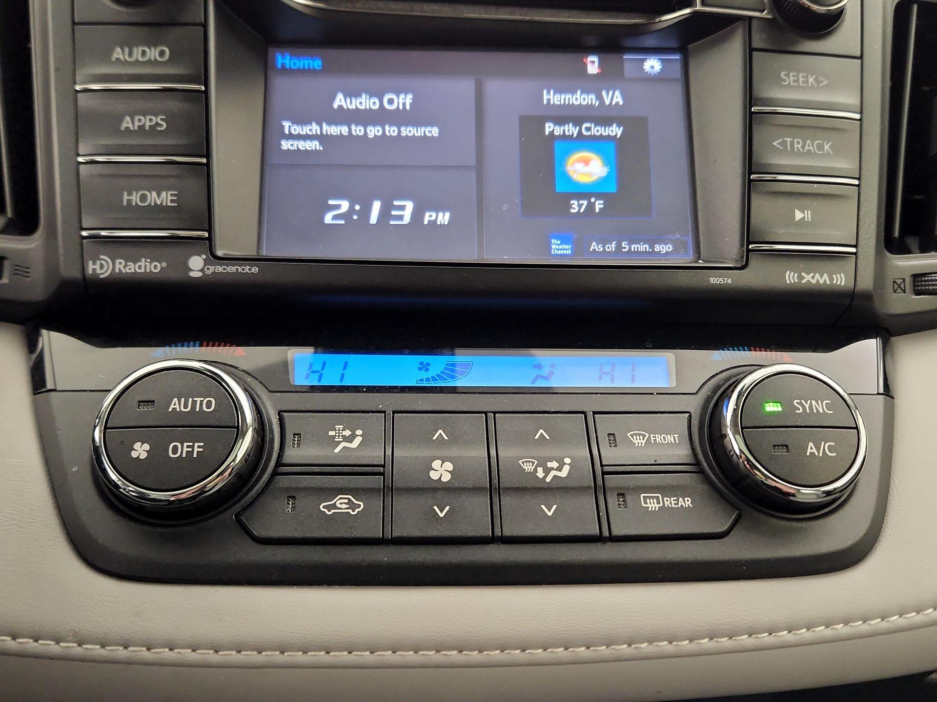 Thumbnail: 2018 Toyota RAV4 - 16