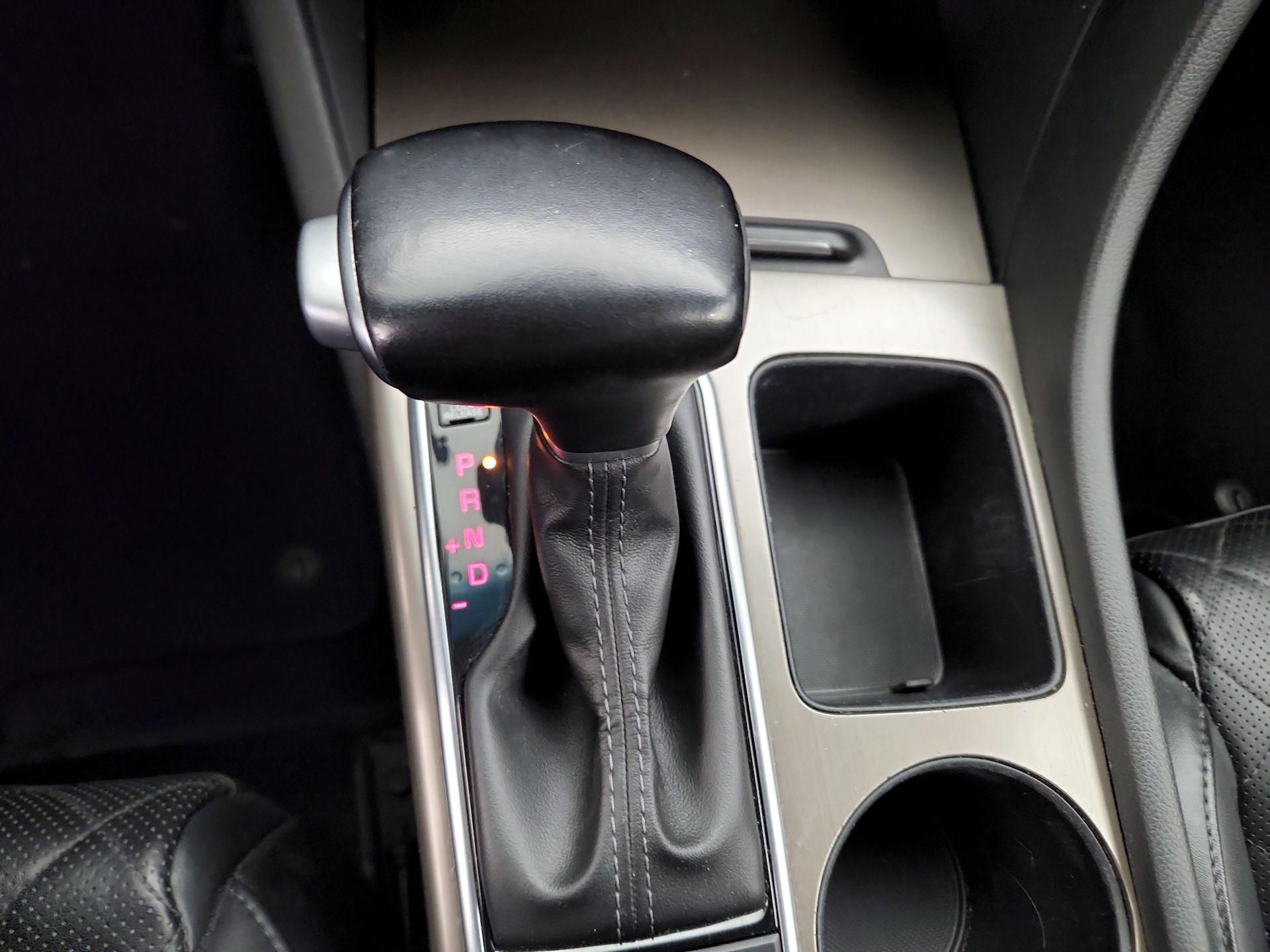 Thumbnail: 2018 Kia Optima - 18