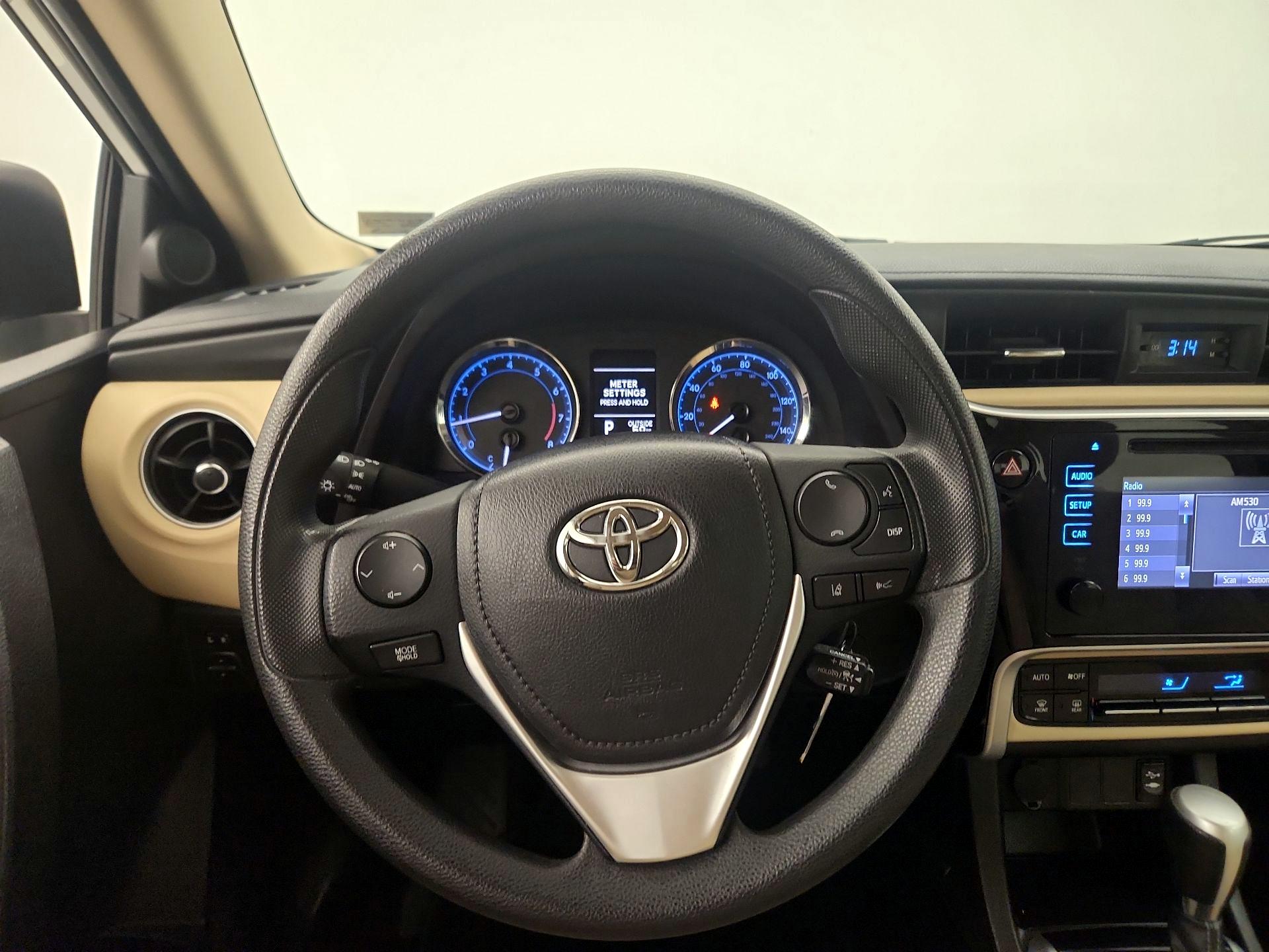 Thumbnail: 2018 Toyota Corolla - 10