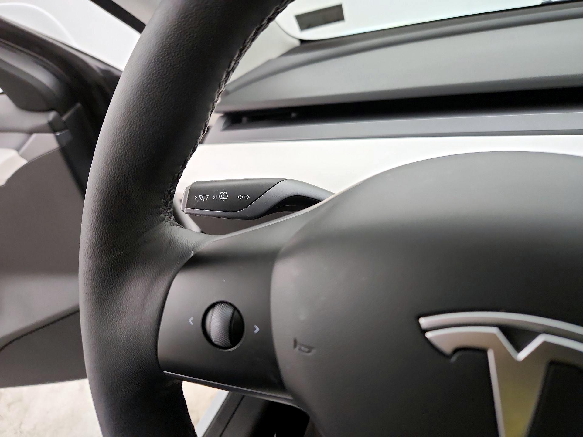 Thumbnail: 2023 Tesla Model 3 - 13