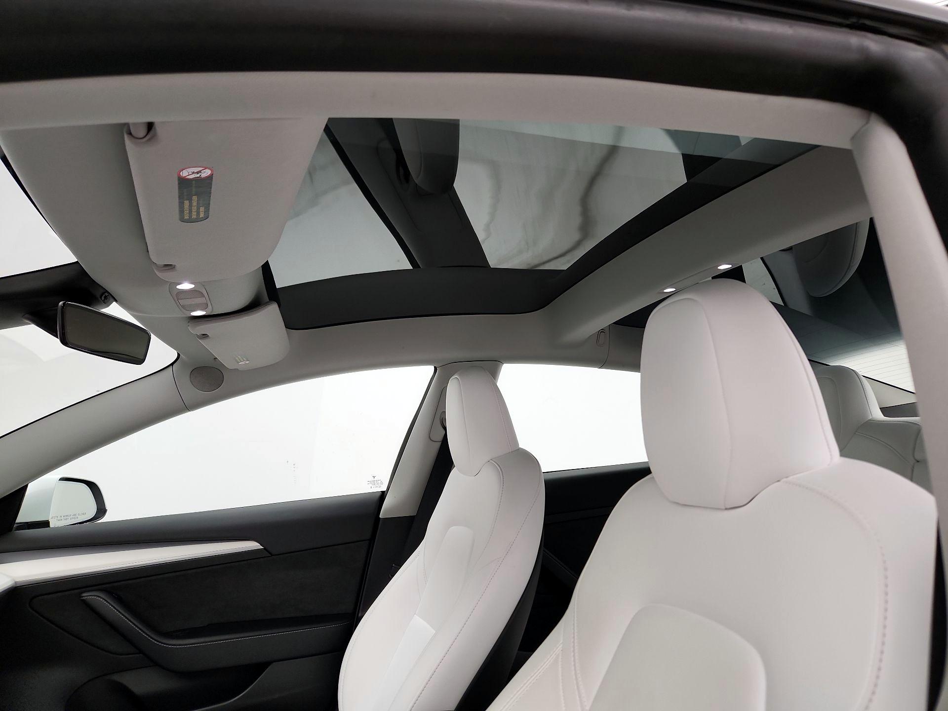 Thumbnail: 2023 Tesla Model 3 - 20