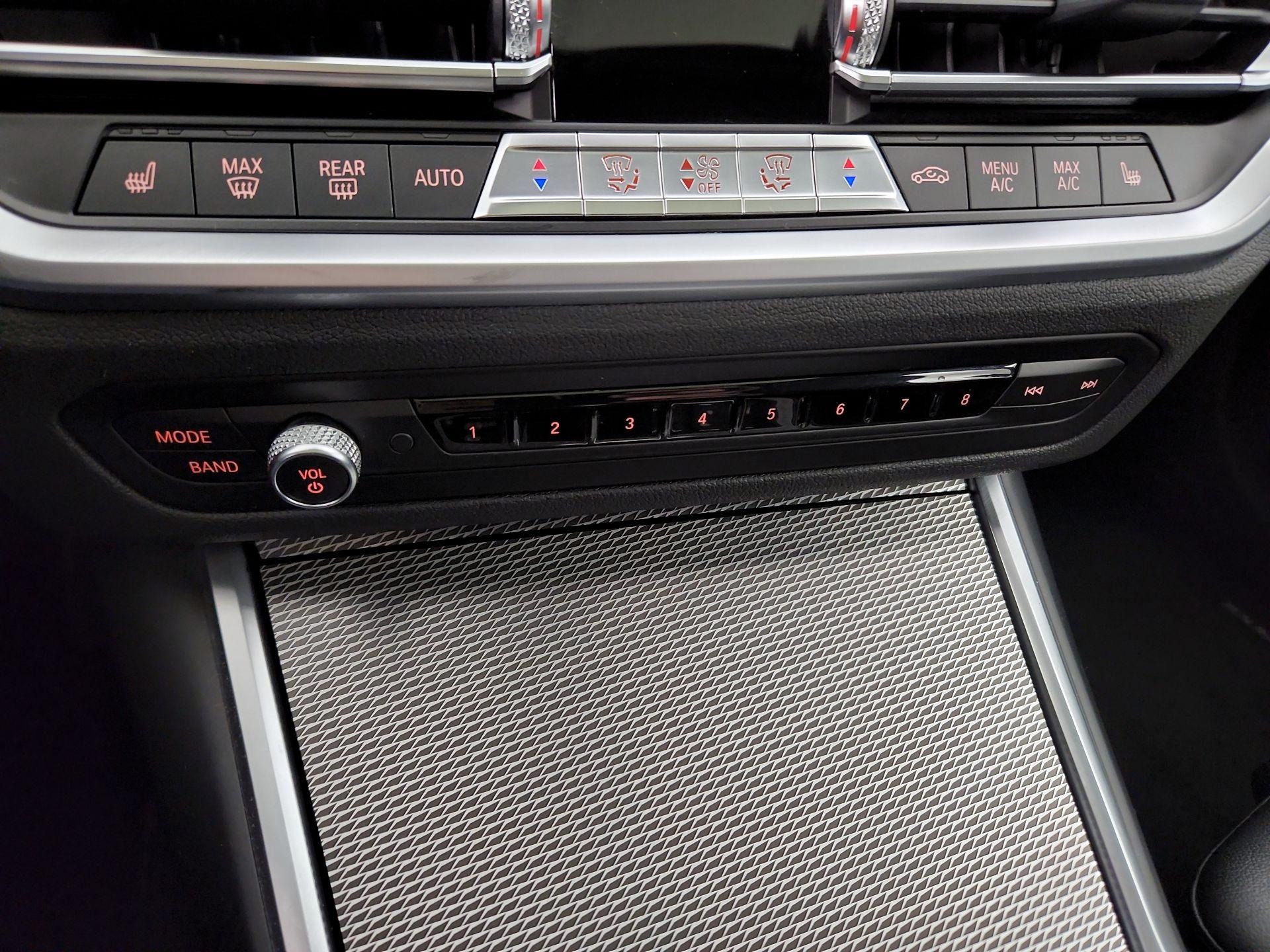 Thumbnail: 2020 BMW 3 Series - 17