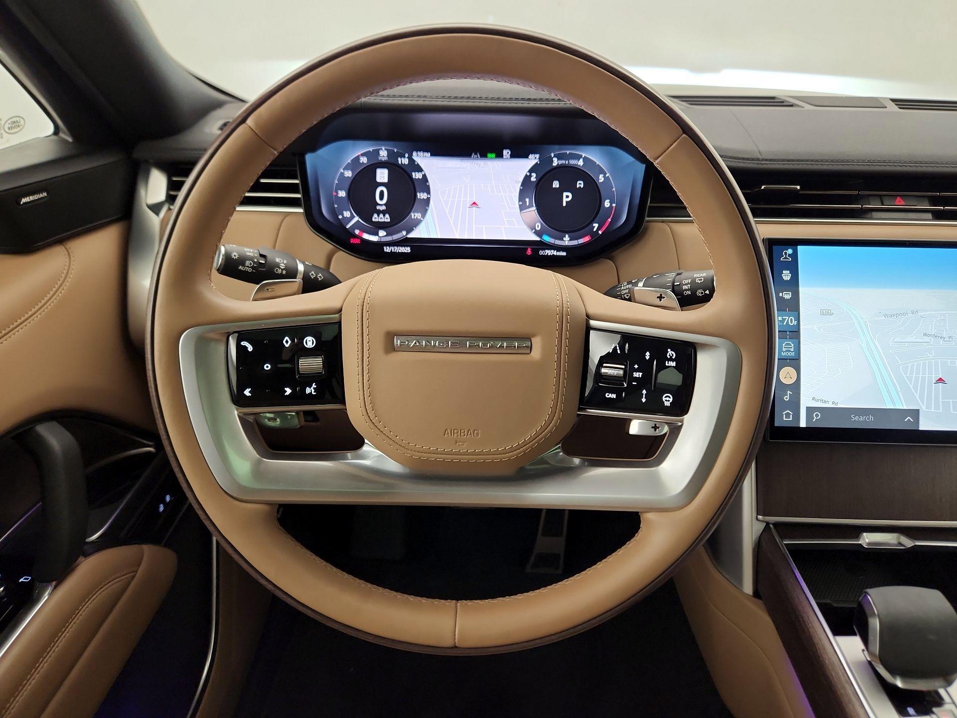 Thumbnail: 2024 Land Rover Range Rover - 10