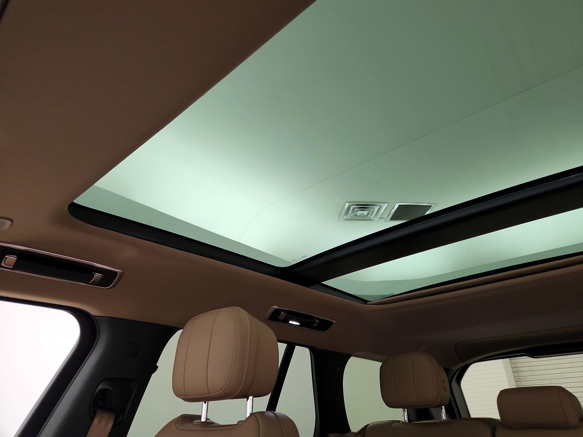 Thumbnail: 2024 Land Rover Range Rover - 20