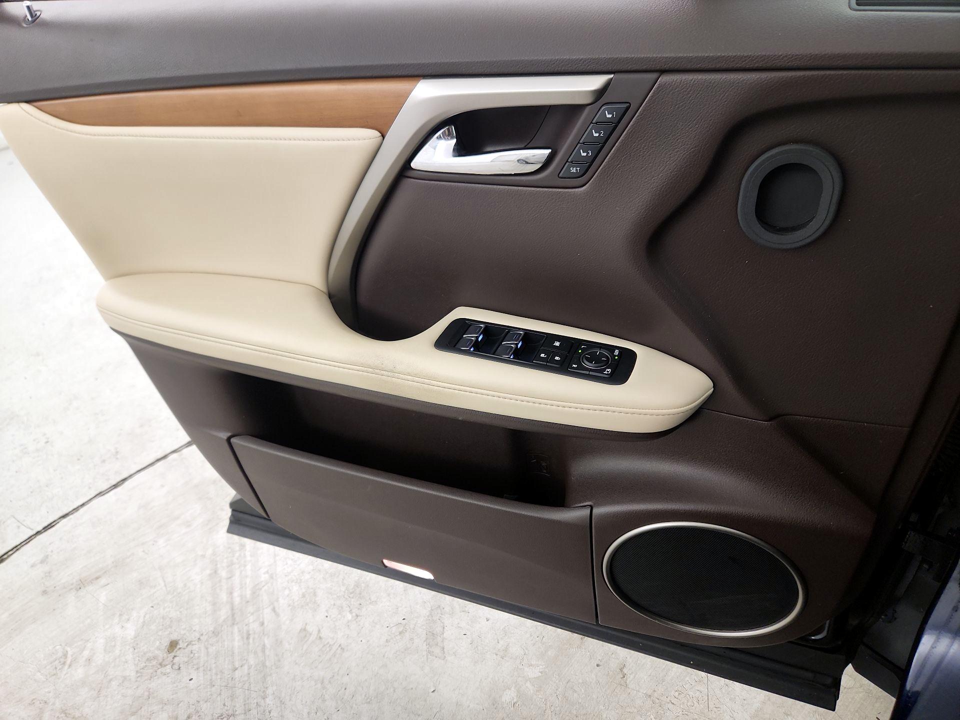 Thumbnail: 2020 Lexus RX - 12