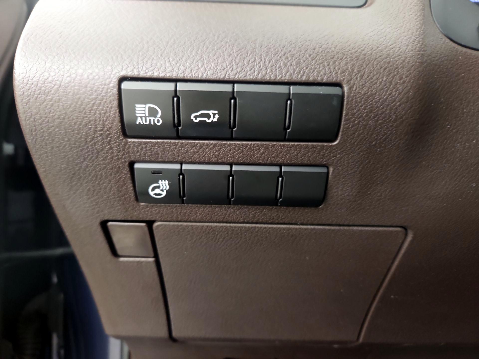 Thumbnail: 2020 Lexus RX - 13