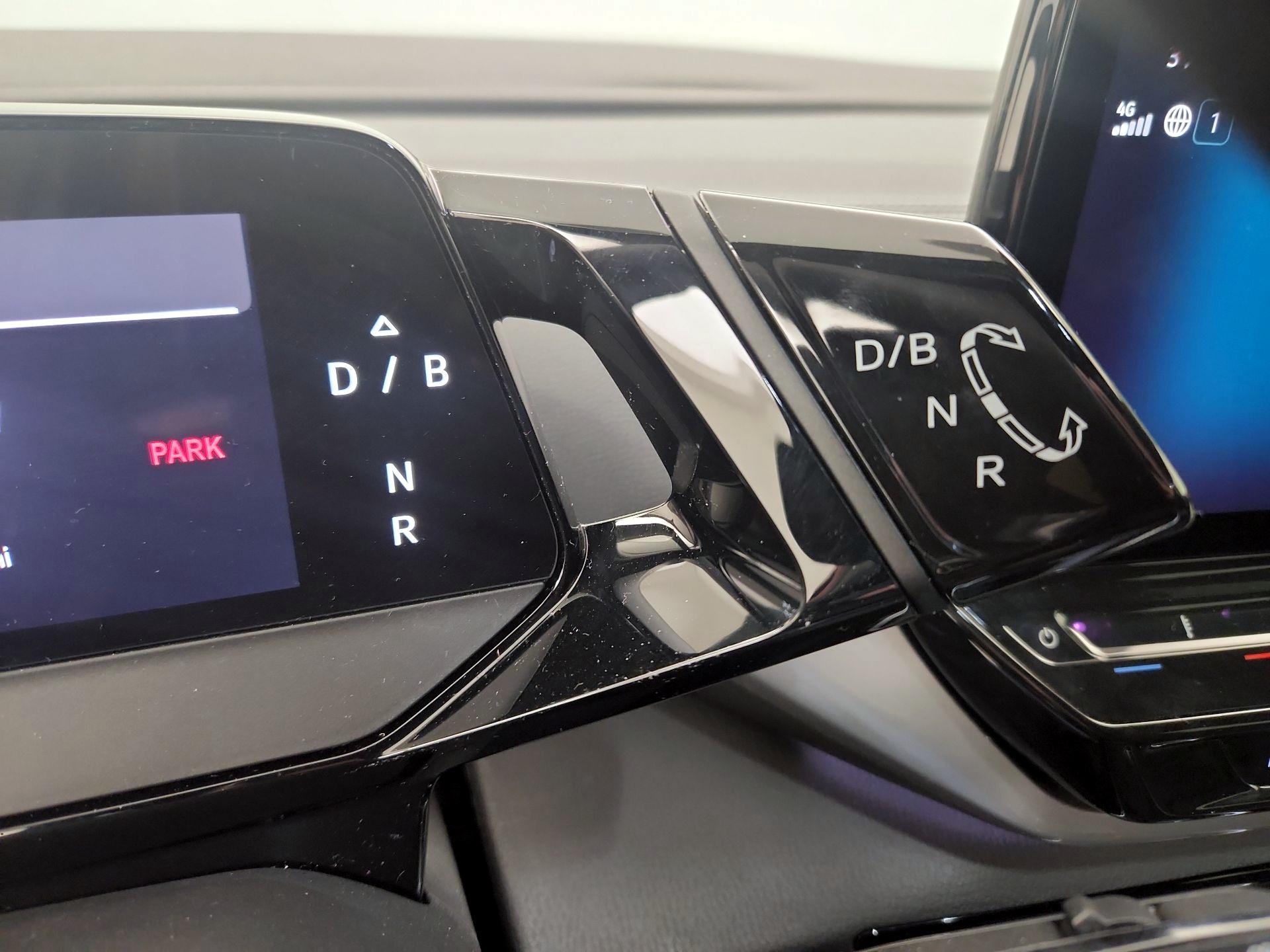 Thumbnail: 2023 Volkswagen ID.4 - 18