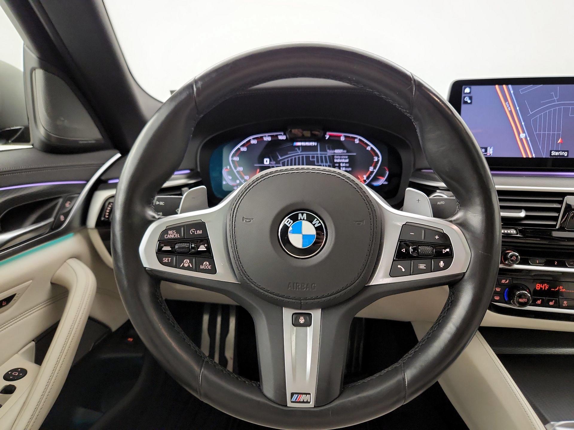 Thumbnail: 2021 BMW 5 Series - 10