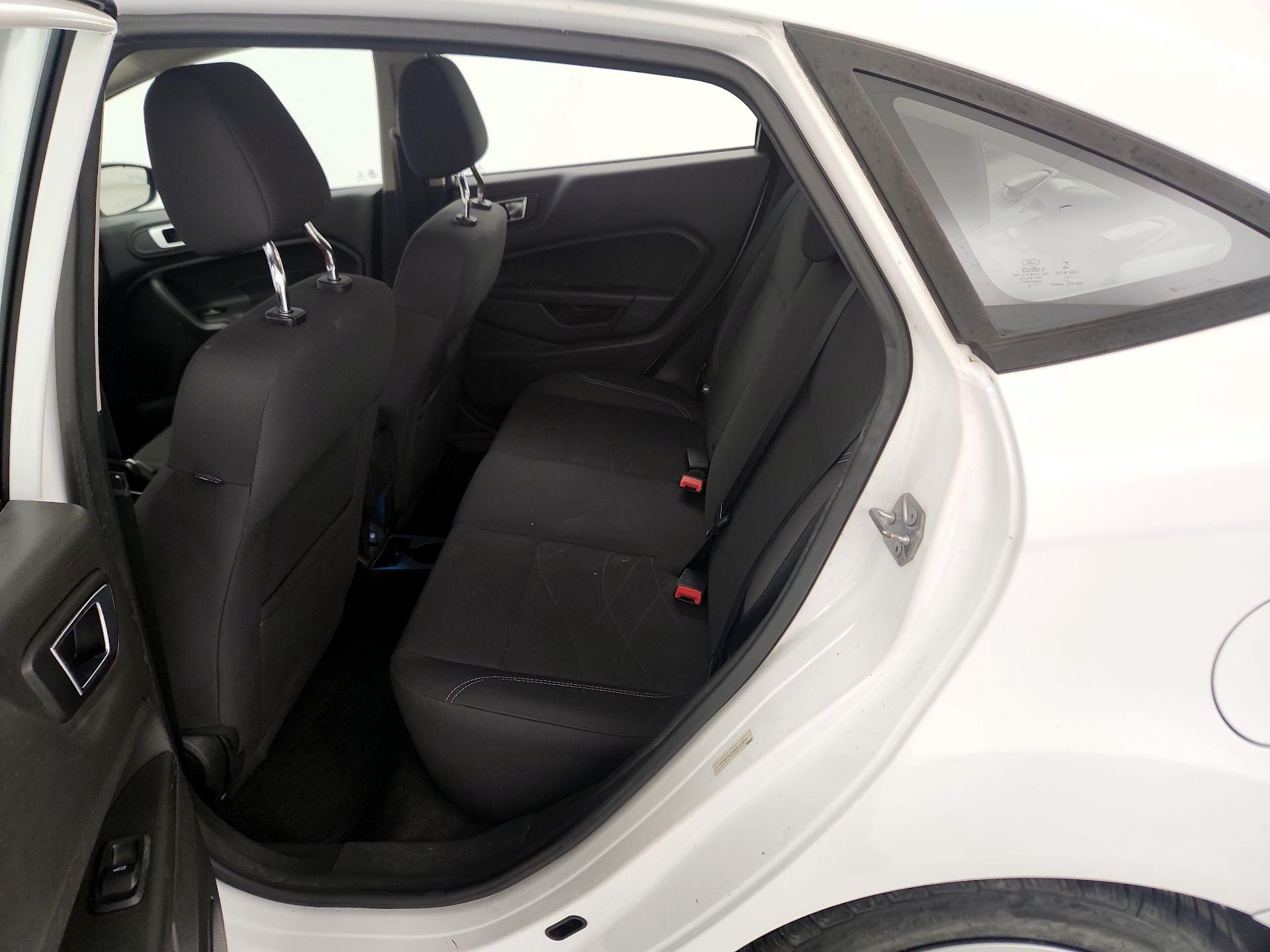 Thumbnail: 2016 Ford Fiesta - 17