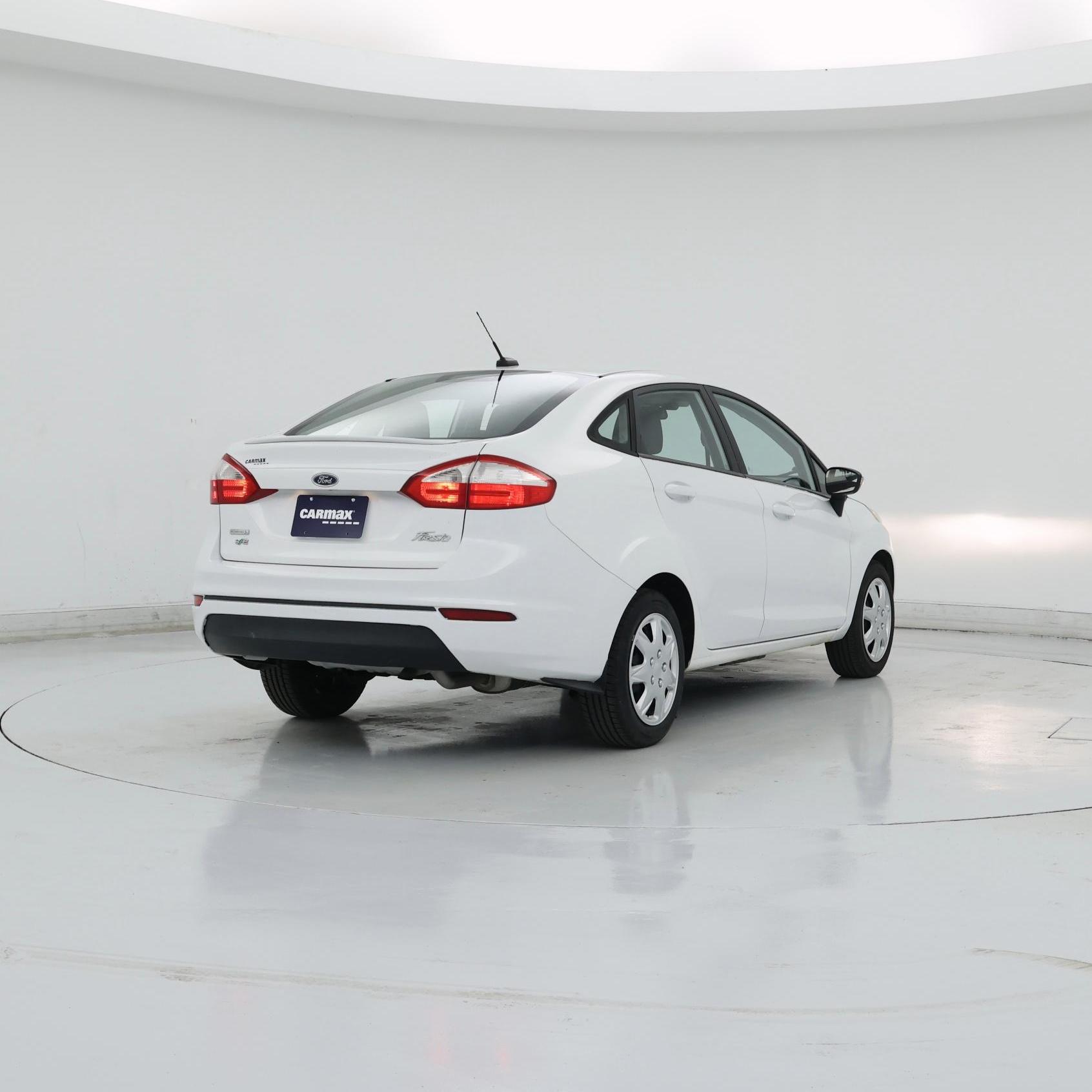 Thumbnail: 2016 Ford Fiesta - 8